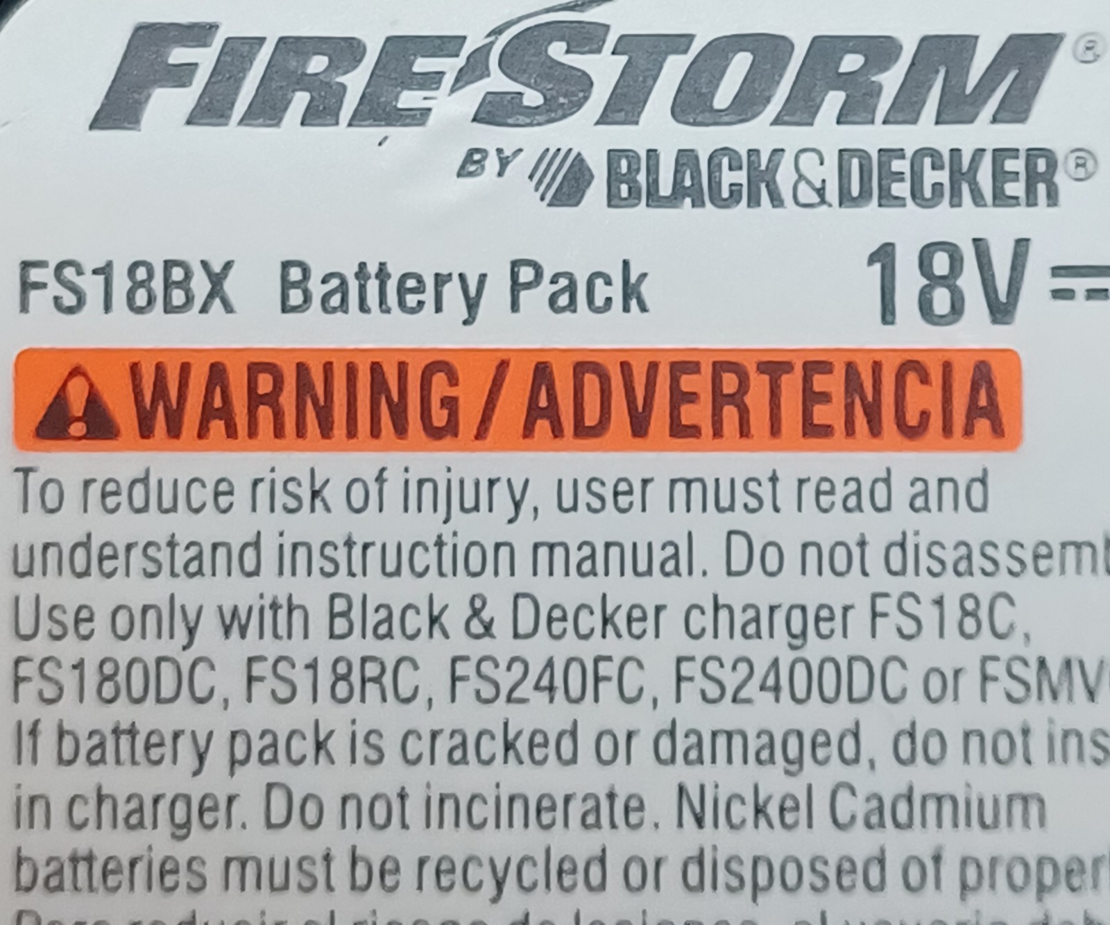 Black & Decker Fire Storm 18V Dual Charger FS180DC UD-18V2C With 2 Batteries