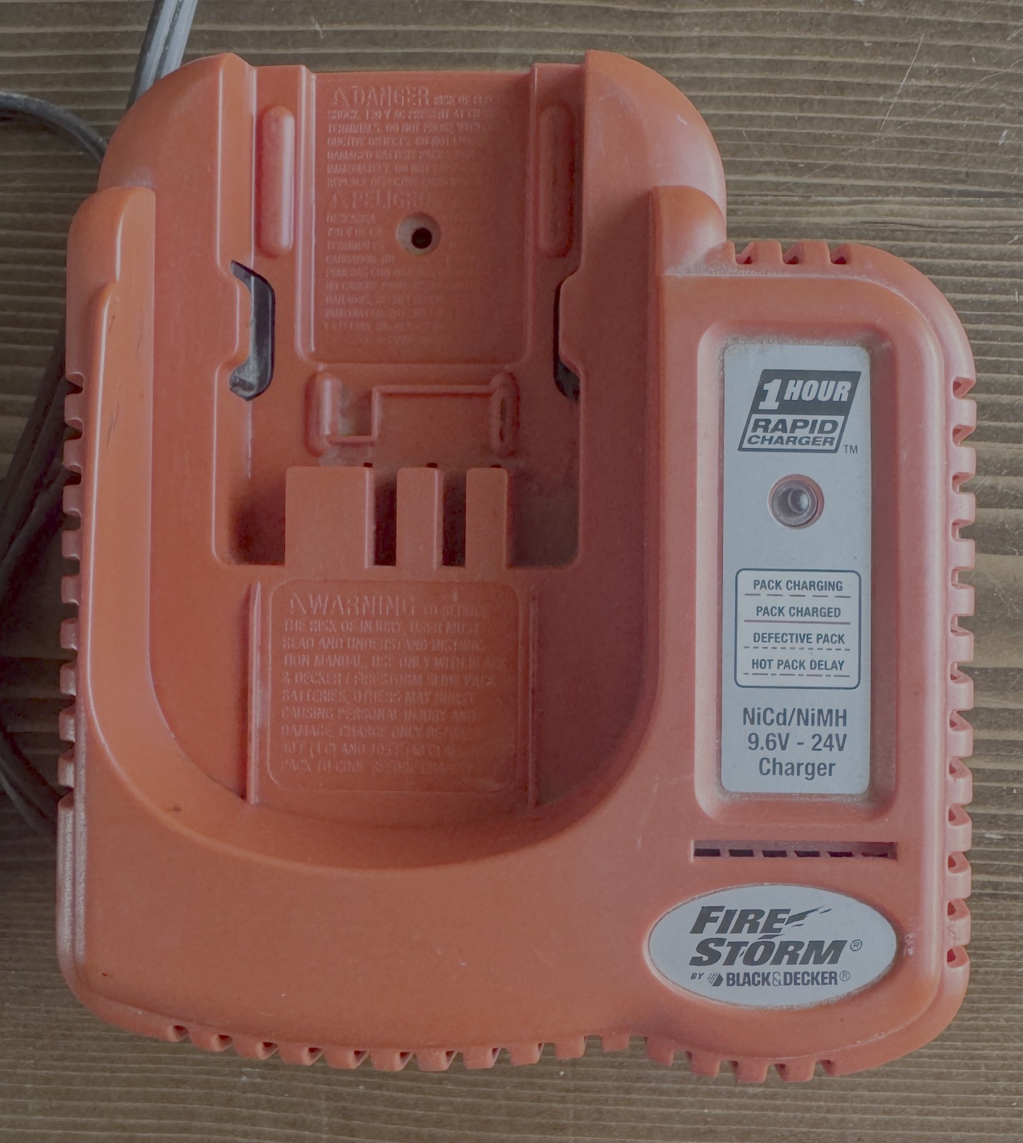Black & Decker Fire Storm BDFC240 type 1 9.6V-24V Ni-CD/Ni-MH Rapid Charger
