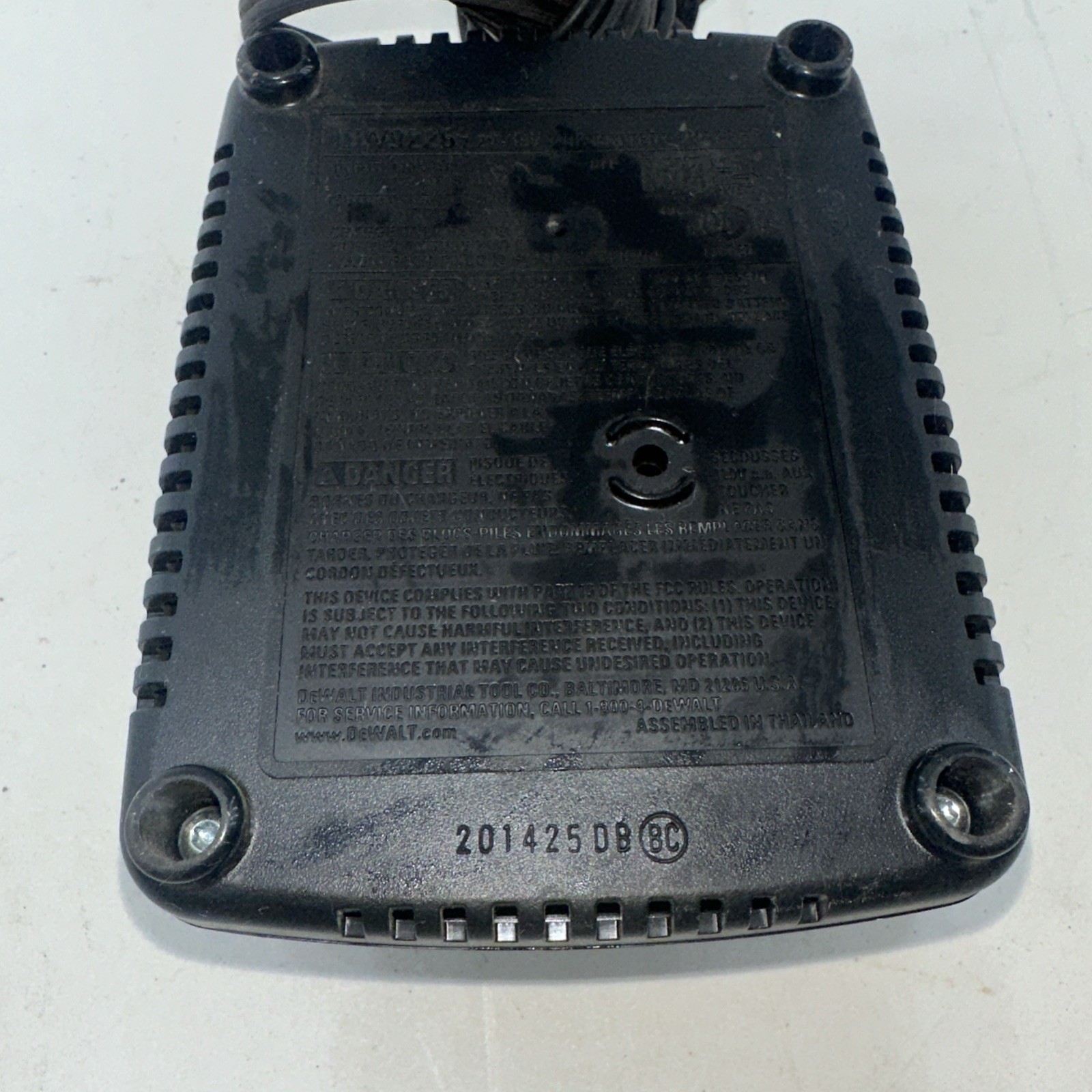 DeWalt Battery Charger Model DW9226 7.2-18 Volt Pre-Owned Battery Not Included