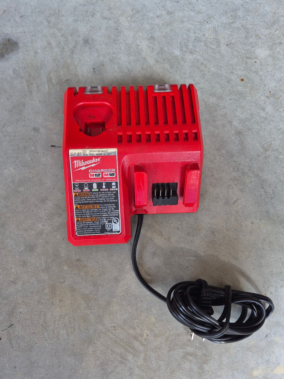 Milwaukee M18-M12 charger No. 48-59-1812