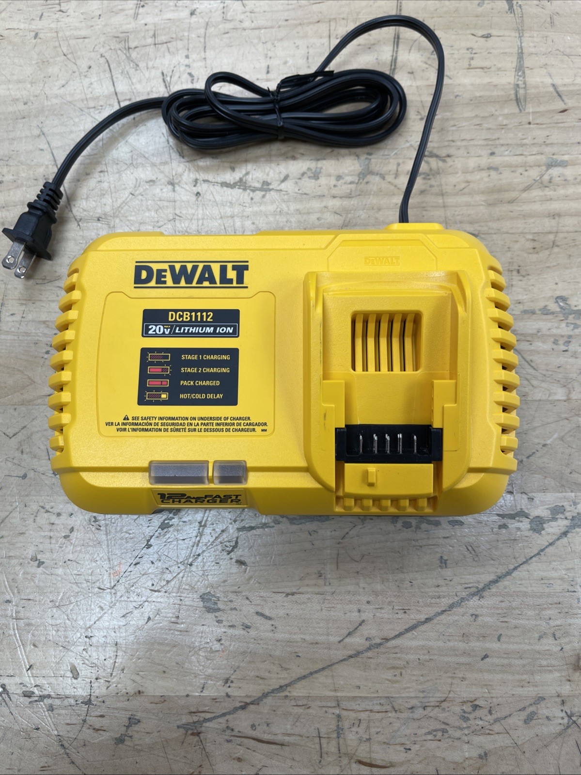 DEWALT Battery Charger, 20V + Flexvolt Fast Charger (DCB1112) PRE- OWNED used