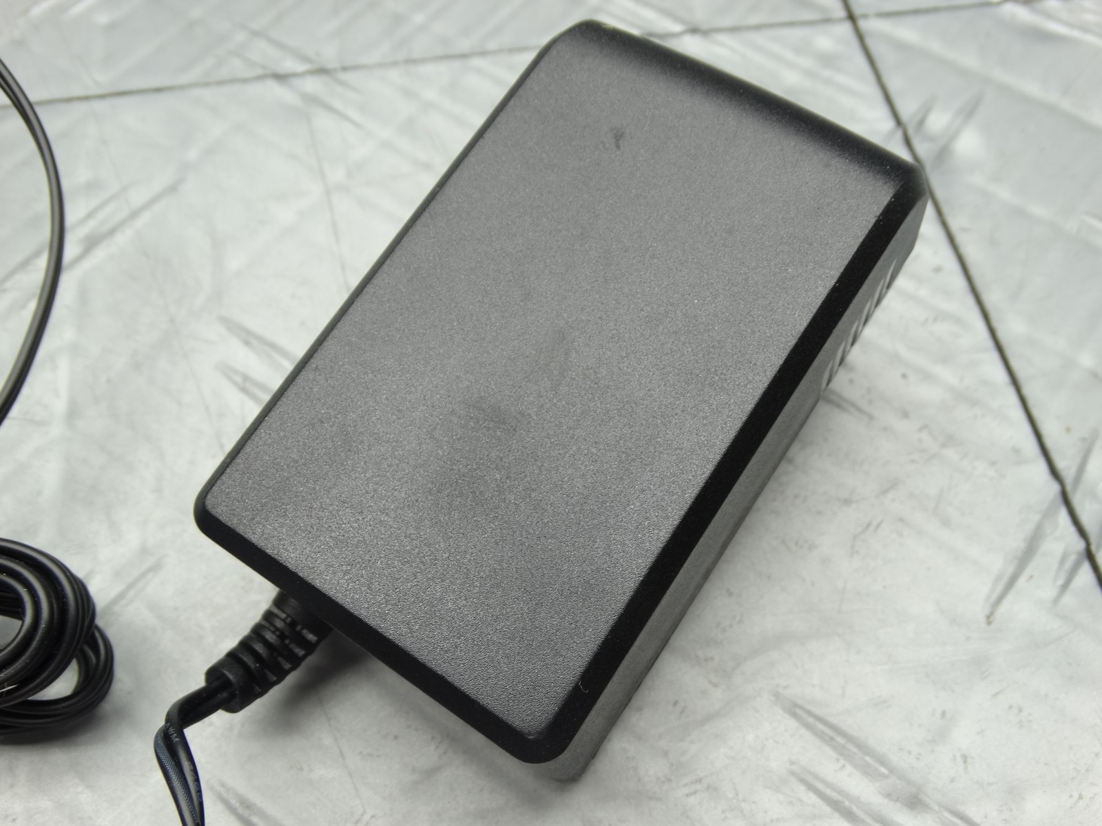 RYOBI ONE+ 18V Lithium-Ion Charger PCG002
