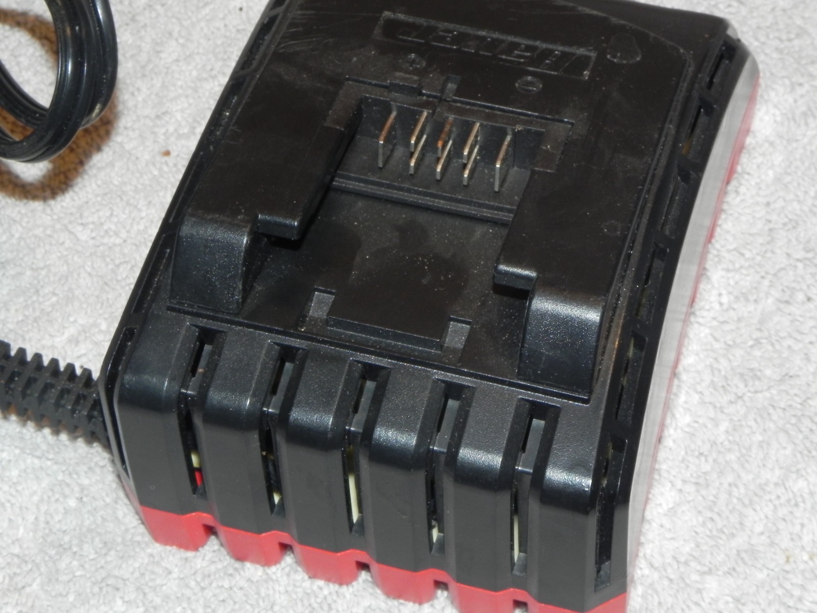 BAUER (1704C-B) 20V 1.7A RAPID BATTERY CHARGER
