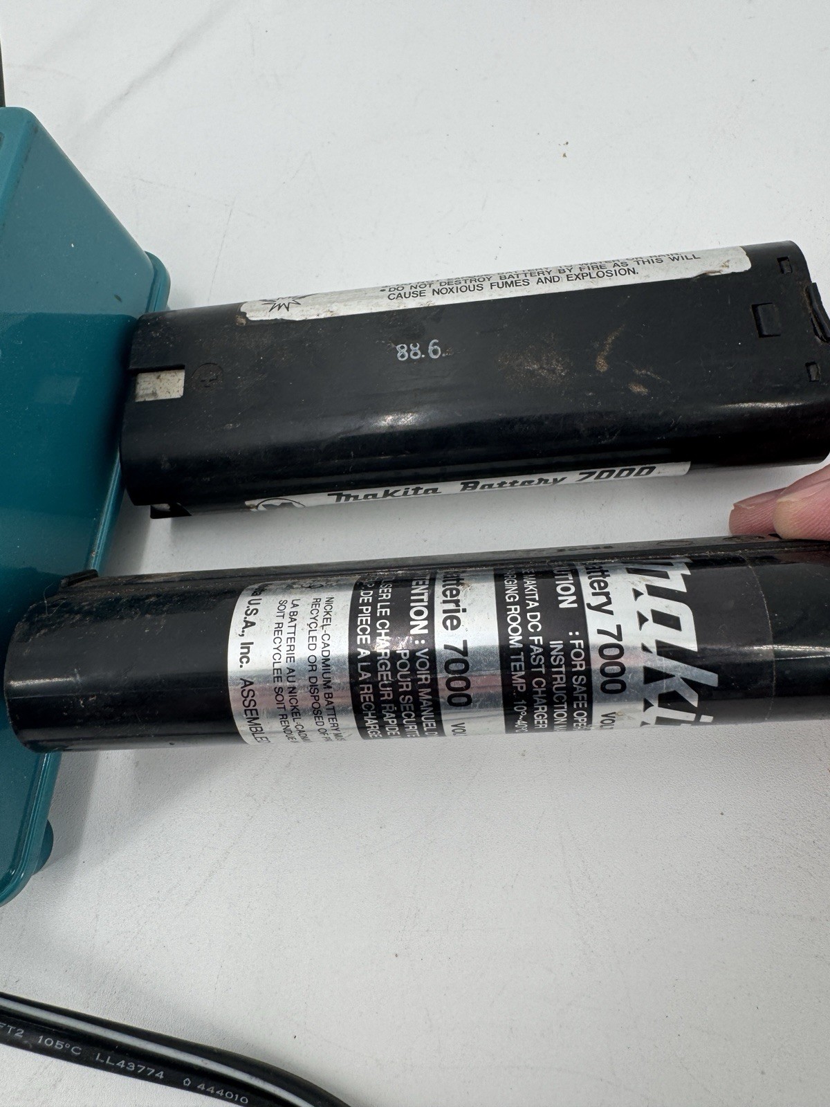 Makita Fast Charger DC9700A Battery Charger