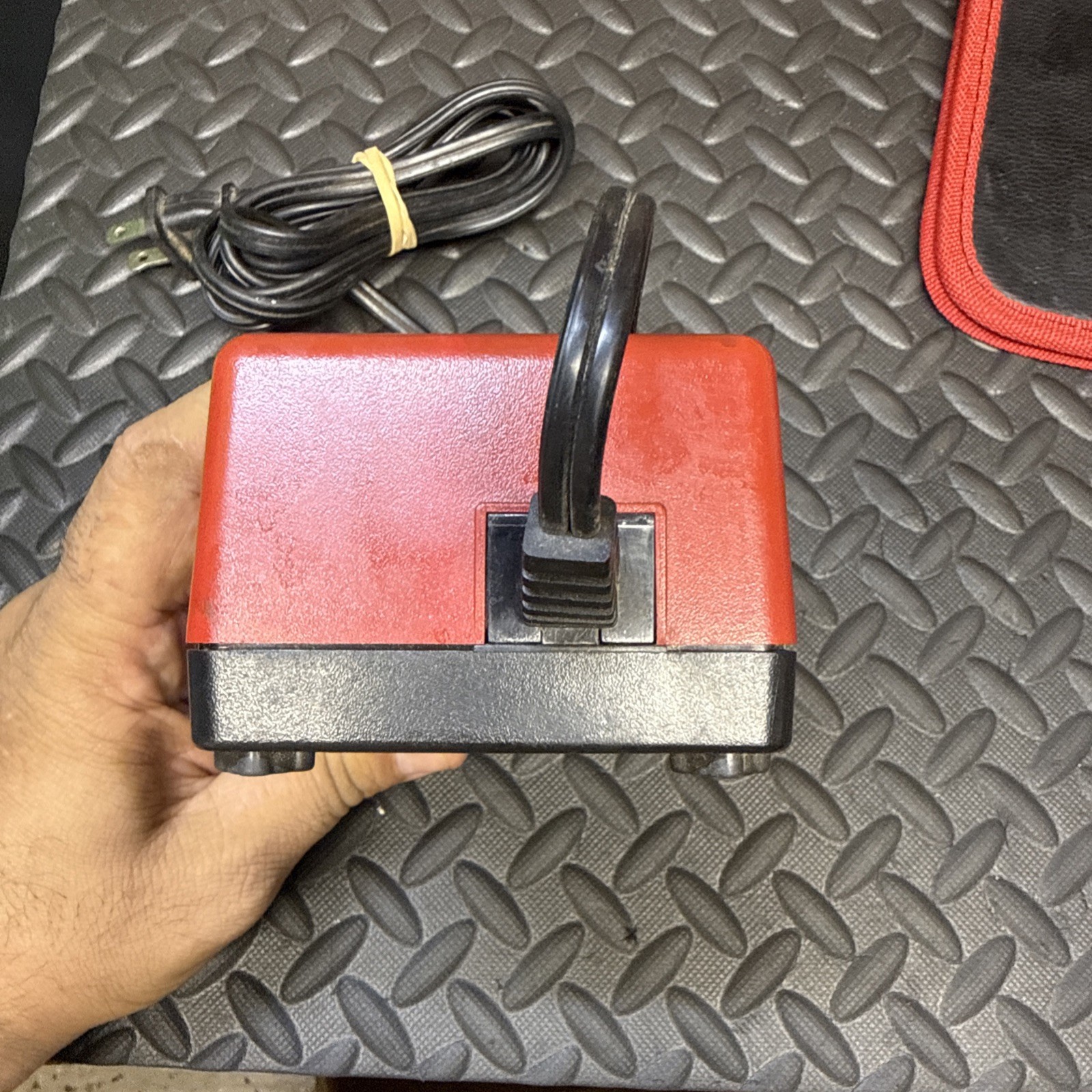 Snap-on CTC772 Lithium Battery Charger 7.2V 14.4V MicroLithium Red Black