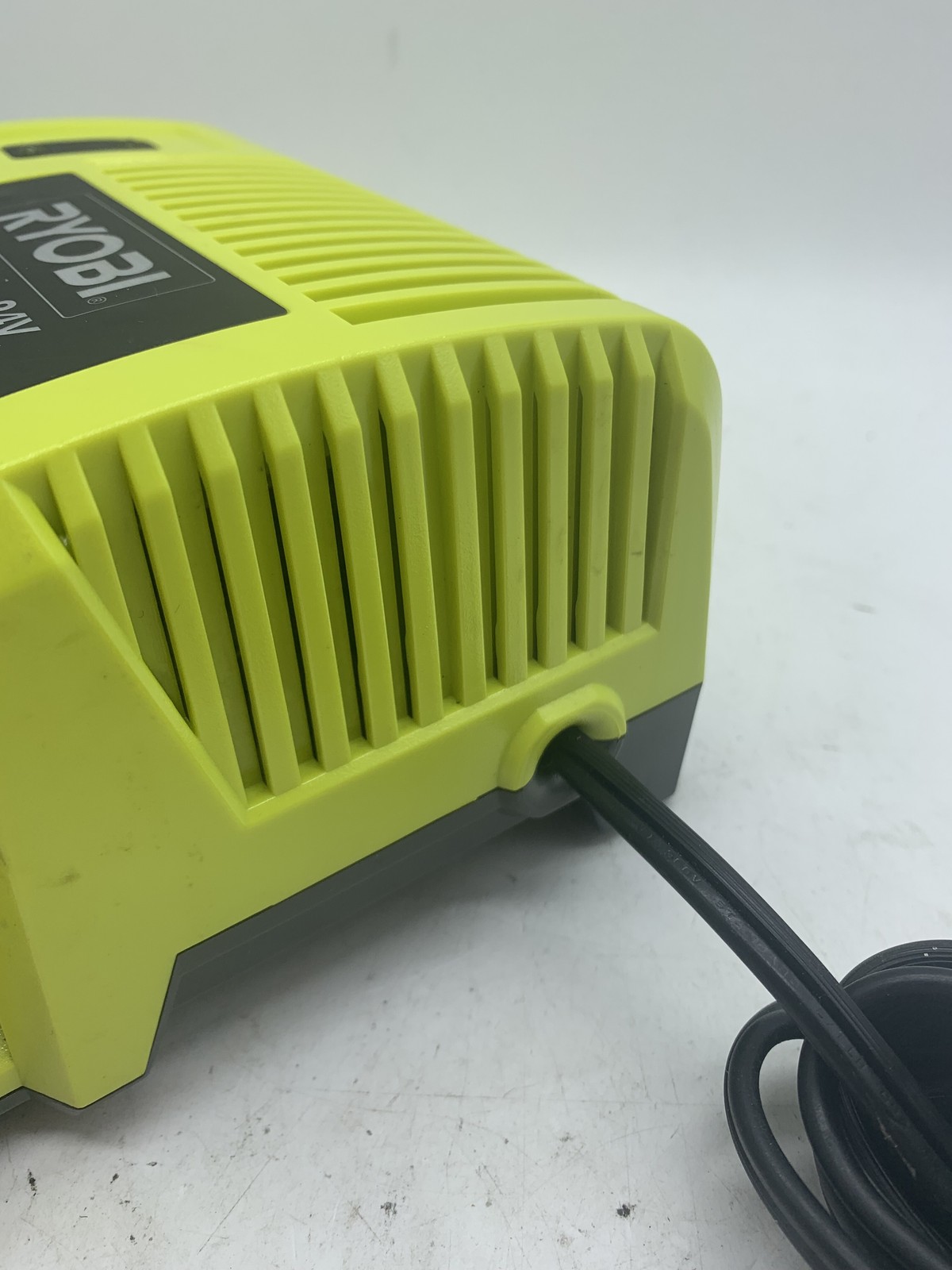 Ryobi OP140 24V Li-Ion Power Tool Battery Charger ~ FREE SHIPPING