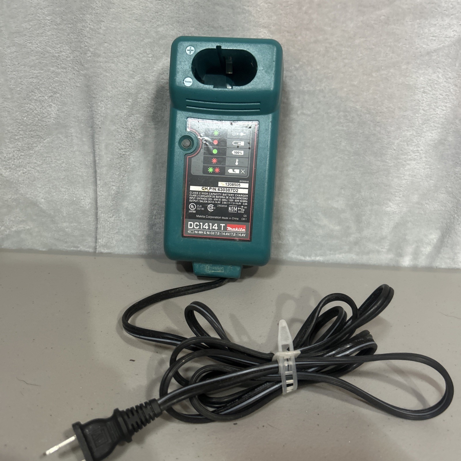Makita Charger DC1414 T Ni-MH & Ni-Cd 7.2-14.4V Battery Charger Tested Cb2