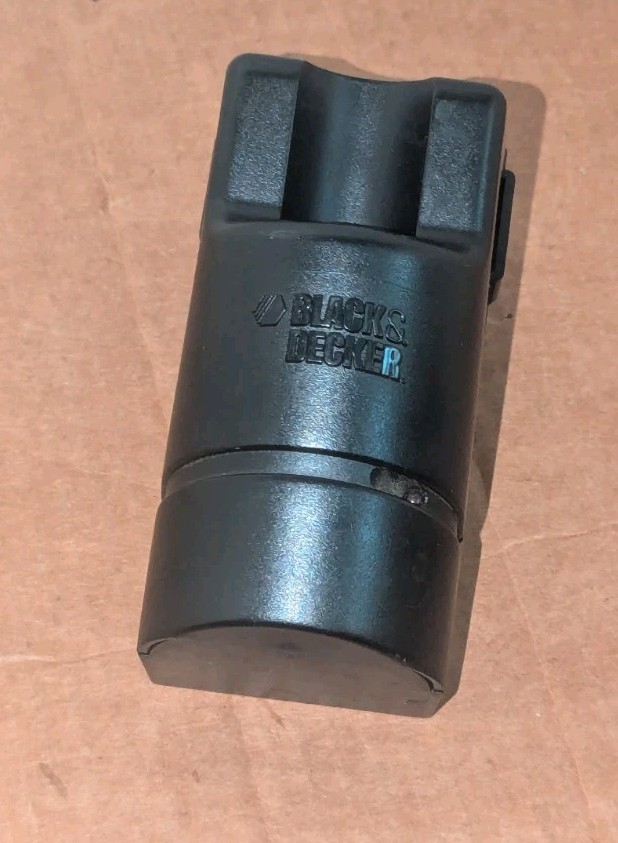 Black & Decker VersaPak Battery Charger VP131 for 3.6 Volt Battery 387101-00
