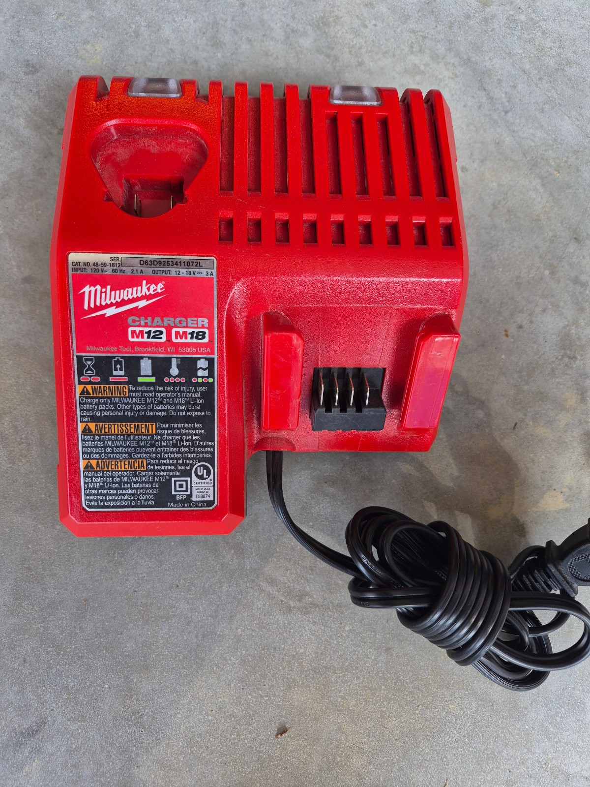Milwaukee M18-M12 charger No. 48-59-1812