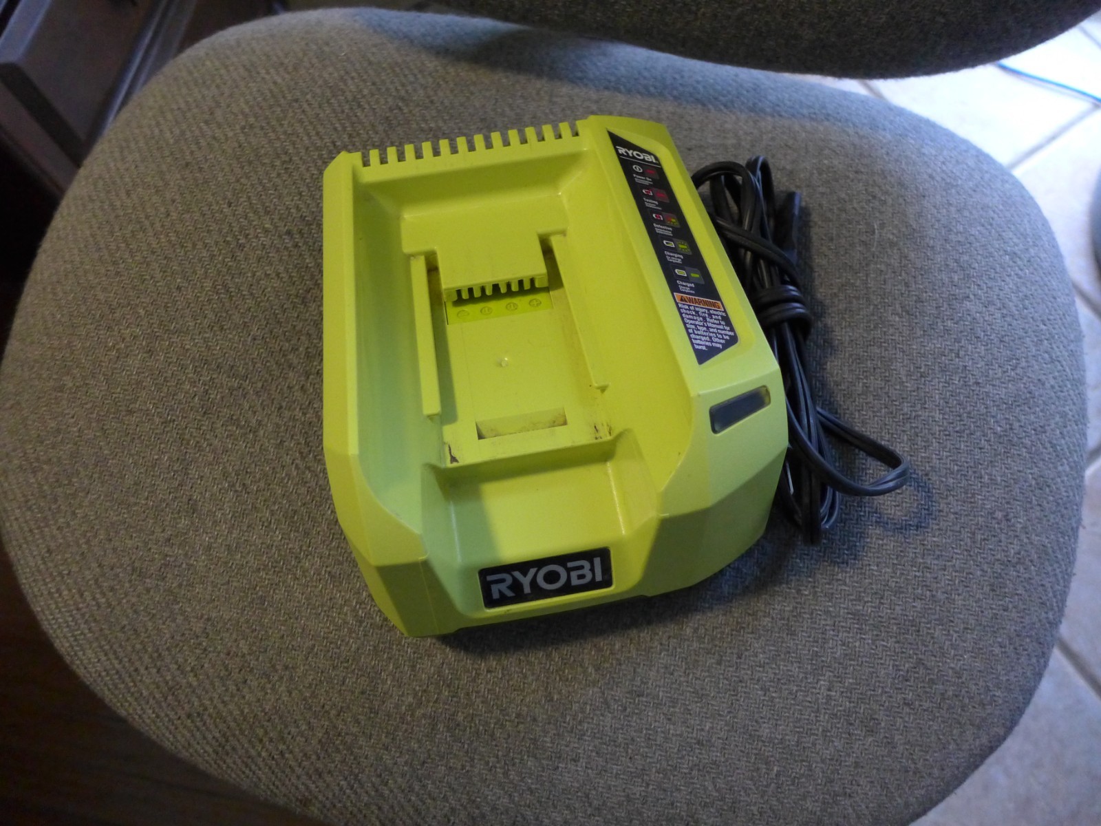 RYOBI OP400 40 volt charger.