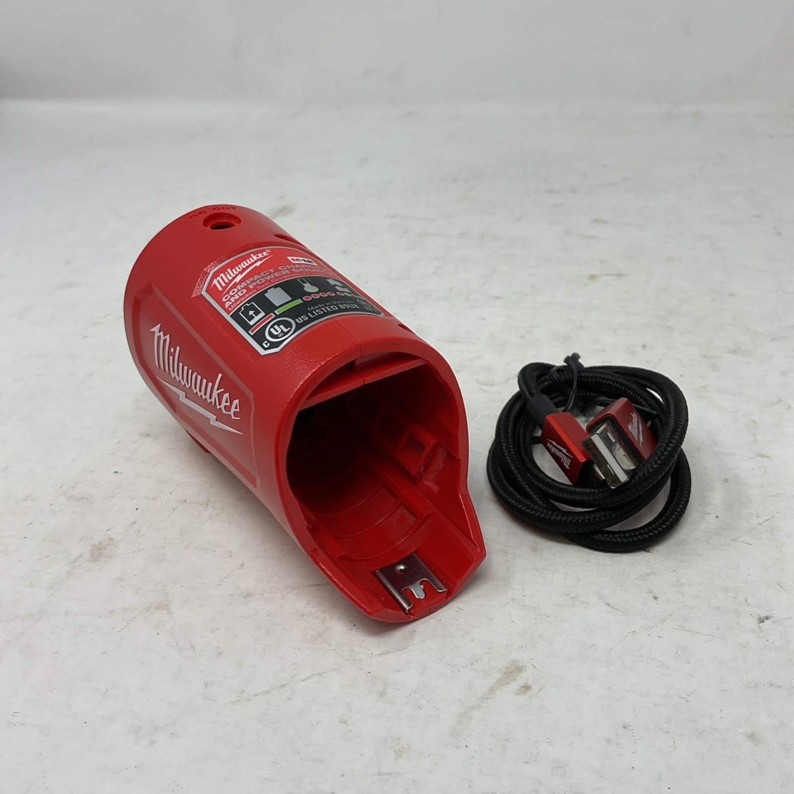 Milwaukee 48-59-1201 M12 12V Charger and Portable Power Source