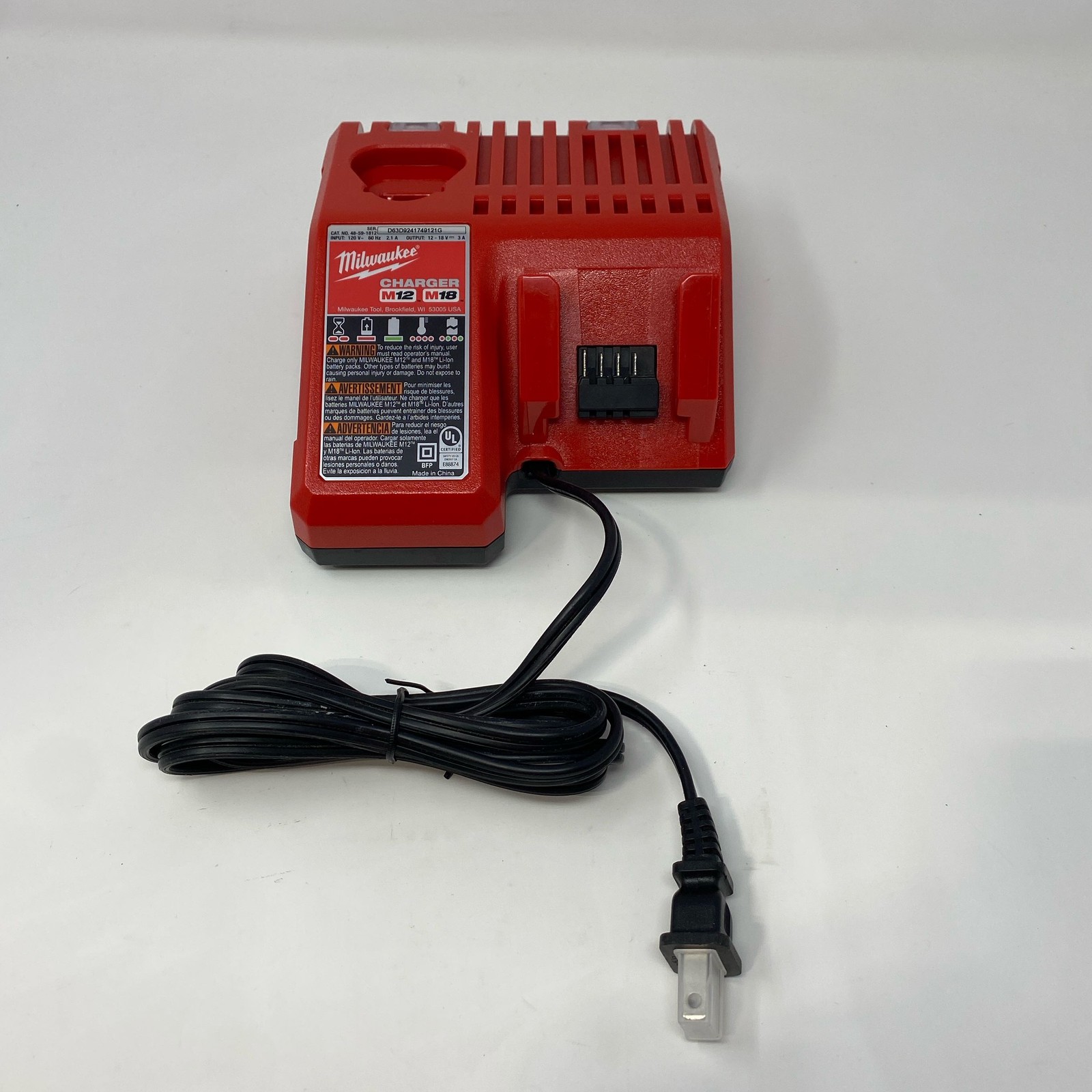 Milwaukee M12/M18 Multi-Voltage Battery Charger 48-59-1812 – Red