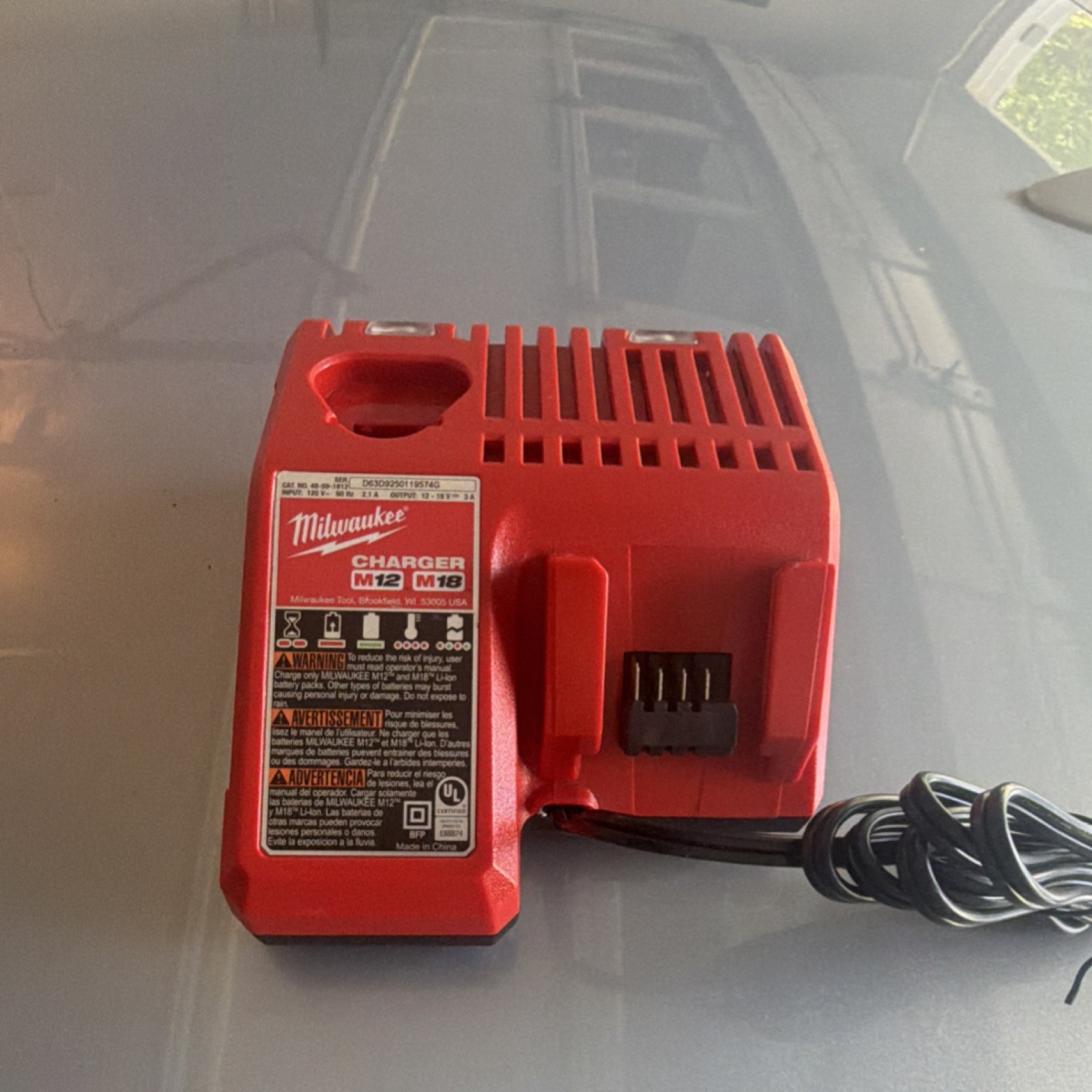 Milwaukee M12 M18 Power Tool Battery Charger Red Power Tool Accessory