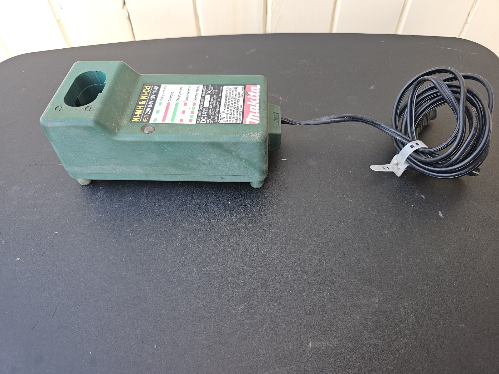 Makita DC1411 Ni-MH & Ni-Cd 7.2v 9.6v 12v 14.4v Battery Charger Genuine OEM