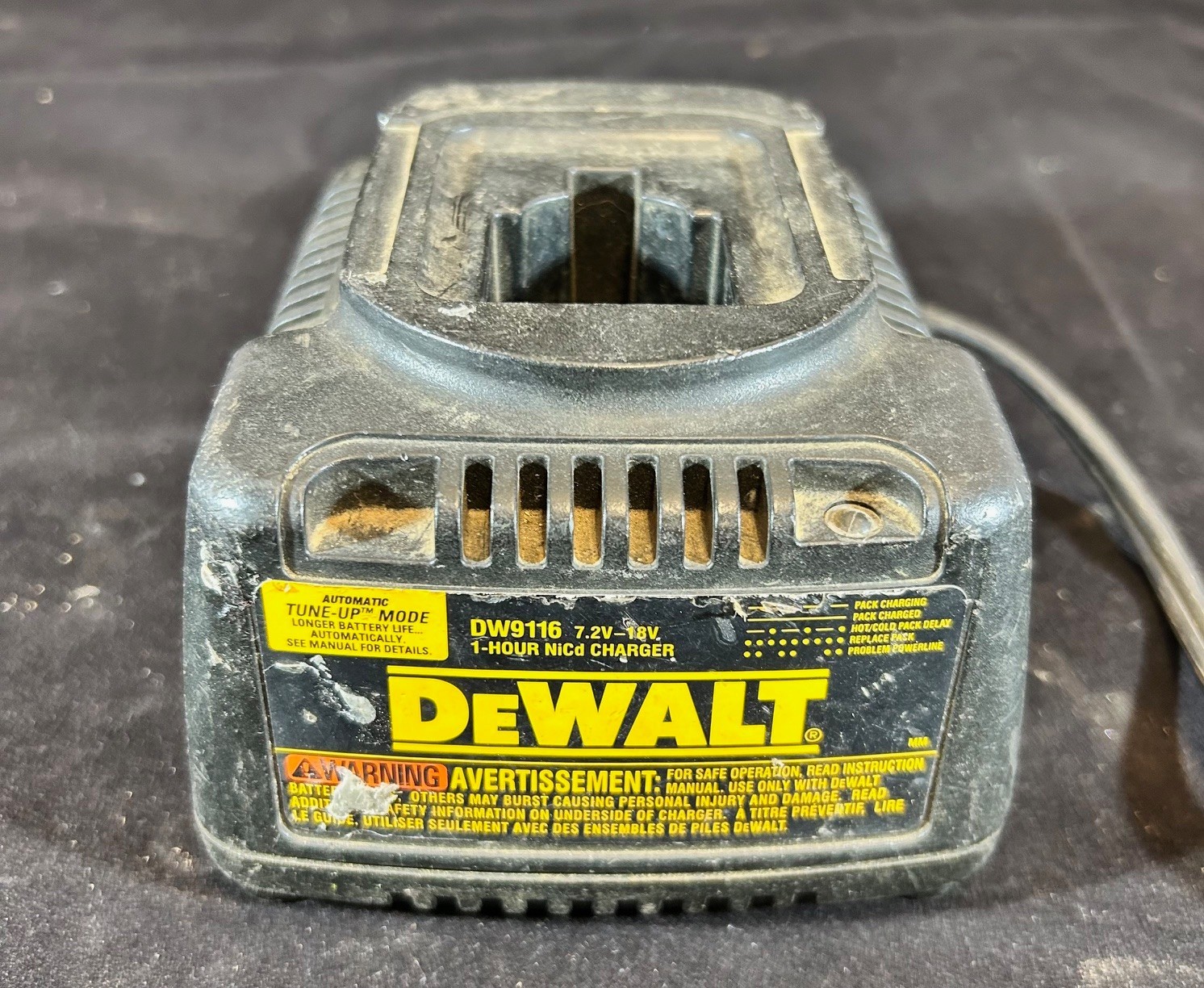 DeWalt DW9116 1 Hour NiCd Battery Charger 7.2V – 18V Charger Tested D3