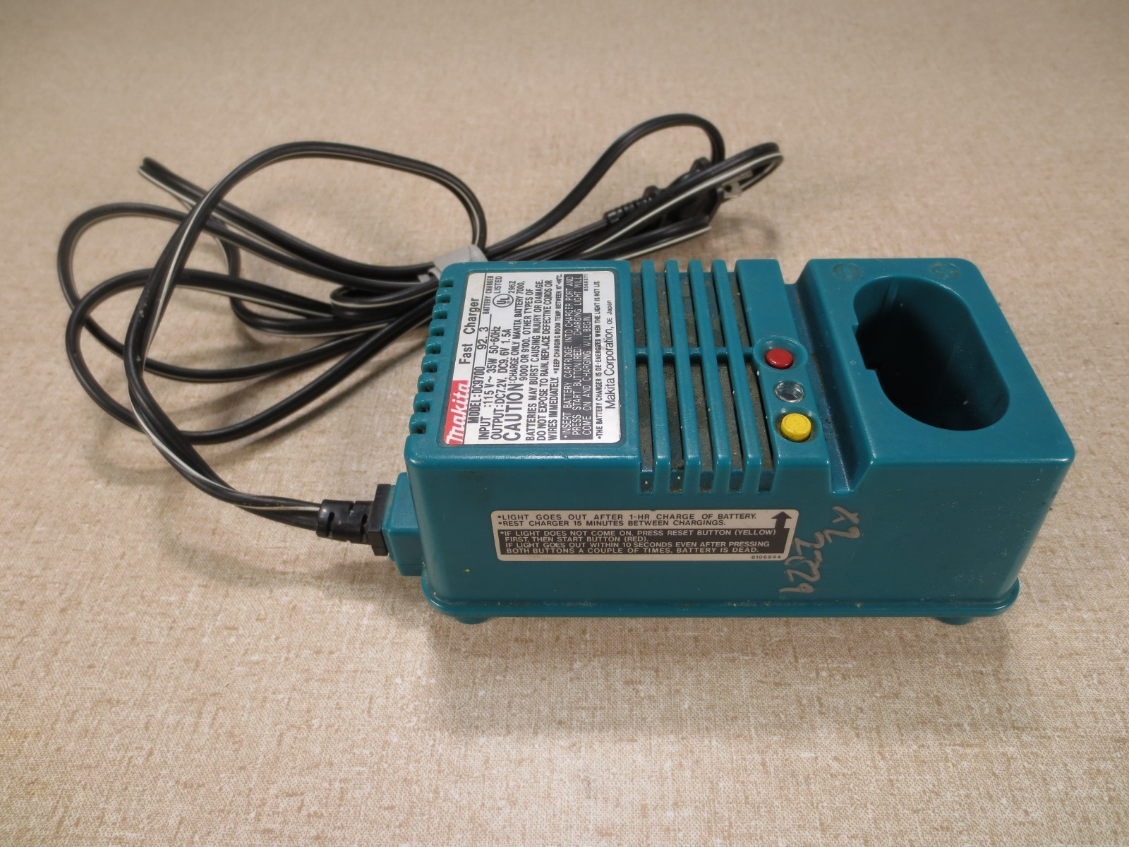 x3 Makita Battery Fast Chargers 120V 35W 60 Hz DC7.2V DC9.6V 1.5A DC9700A DC9700