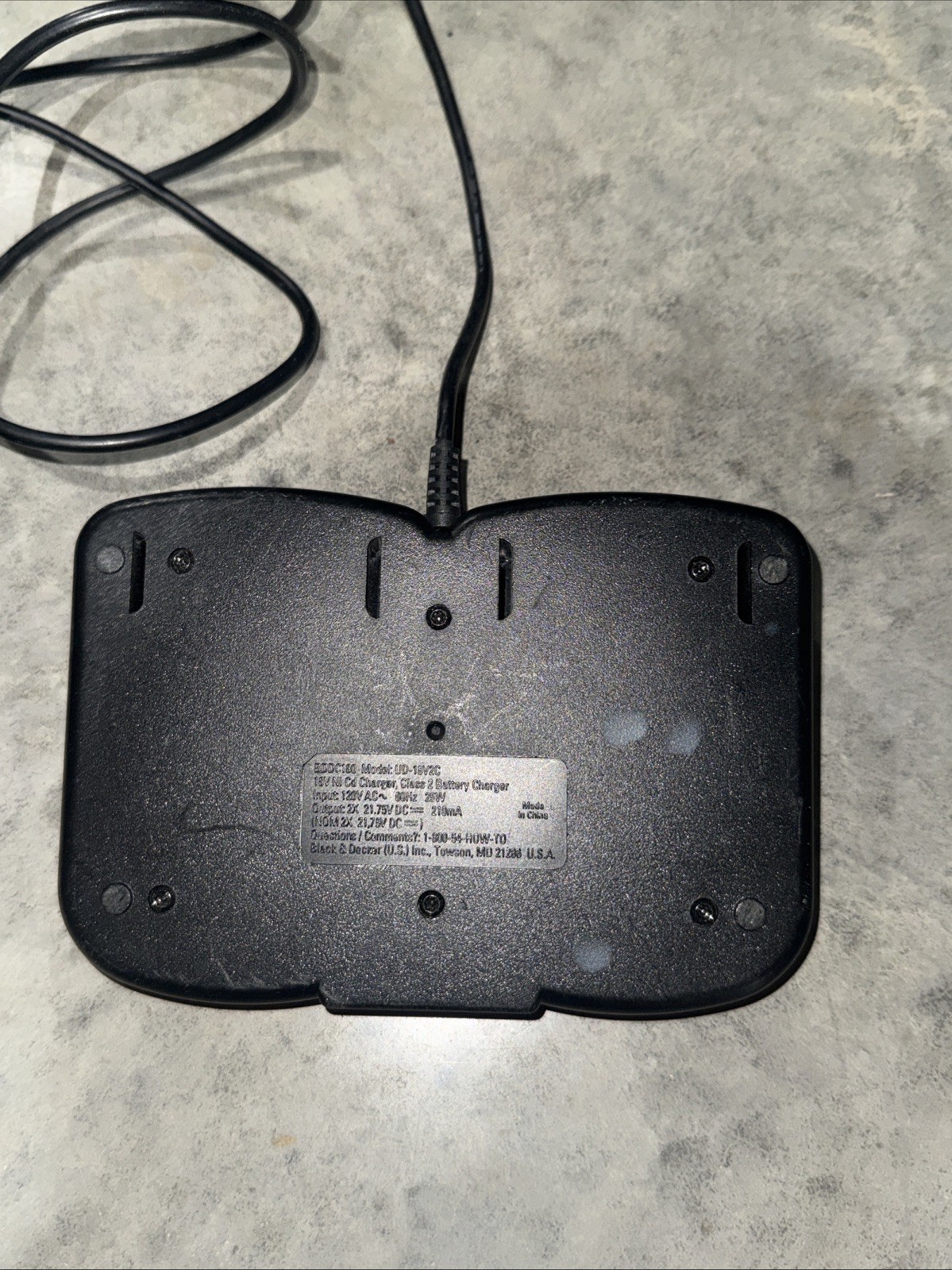 Black & Decker 18V Dual Battery Charger UD-18V2C Tested OEM