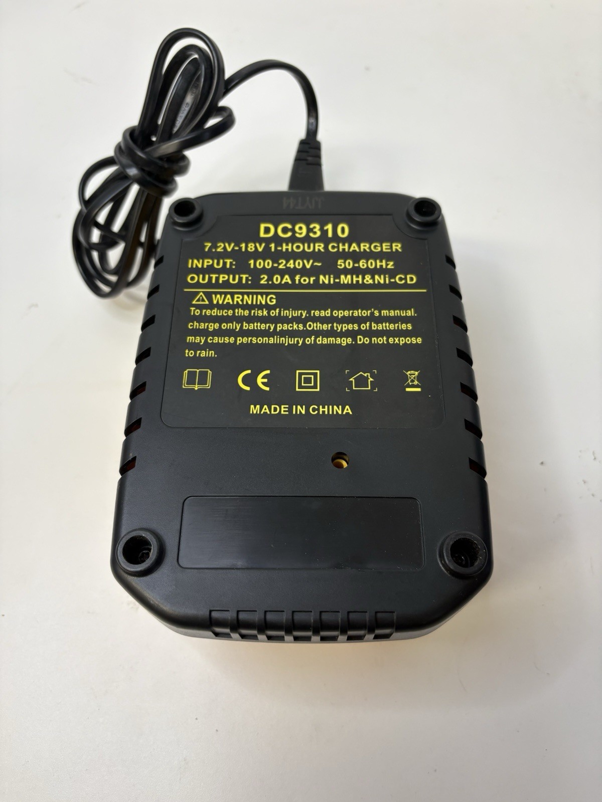 1-Hour Fast Charging Charger for 7.2V-18V Battery Yellow DC9310