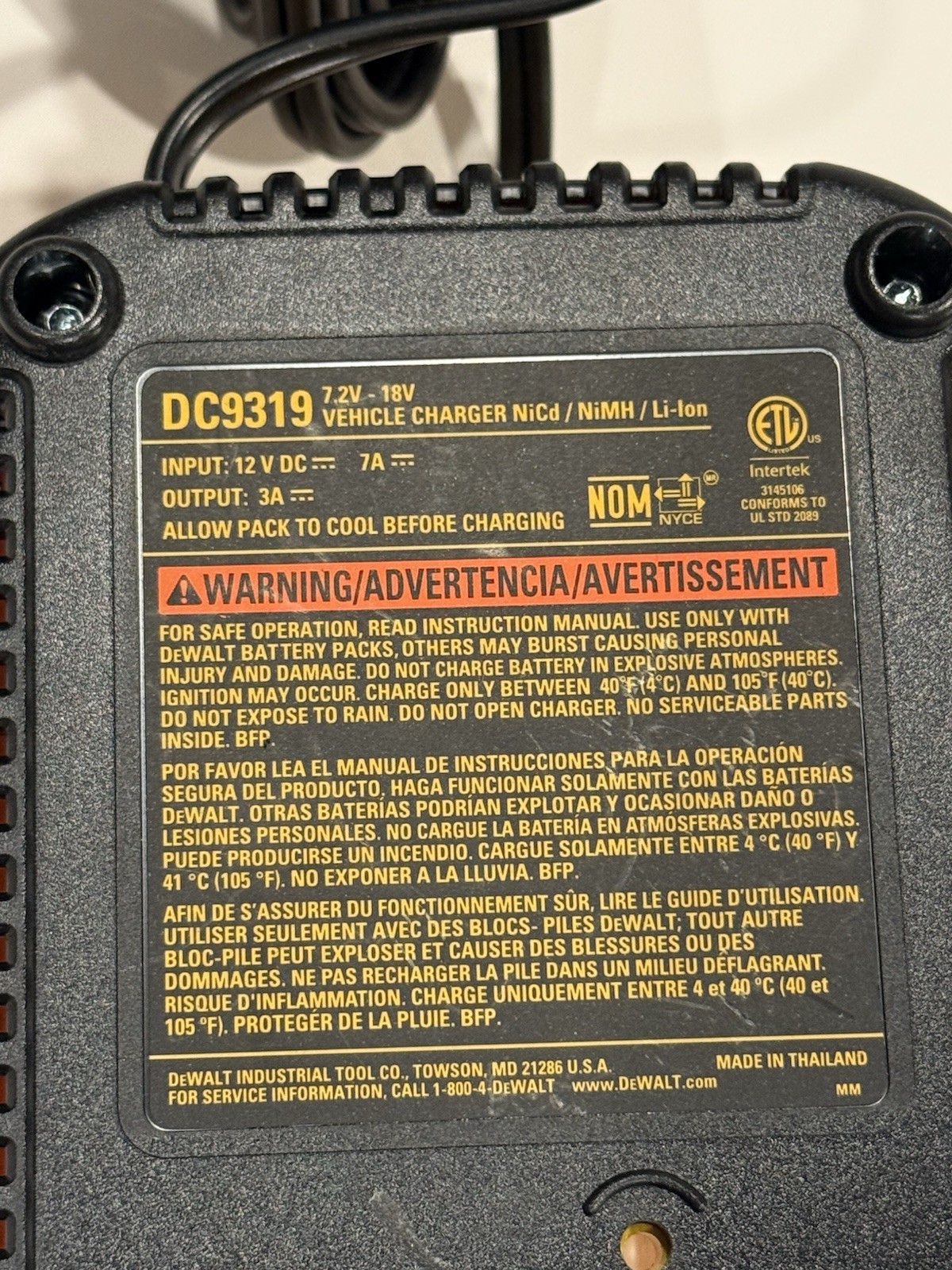 NEW DeWALT DC9319 Vehicle Charger 7.2V- 18V (NiCd /NiMh / Li-Ion) Free Shipping