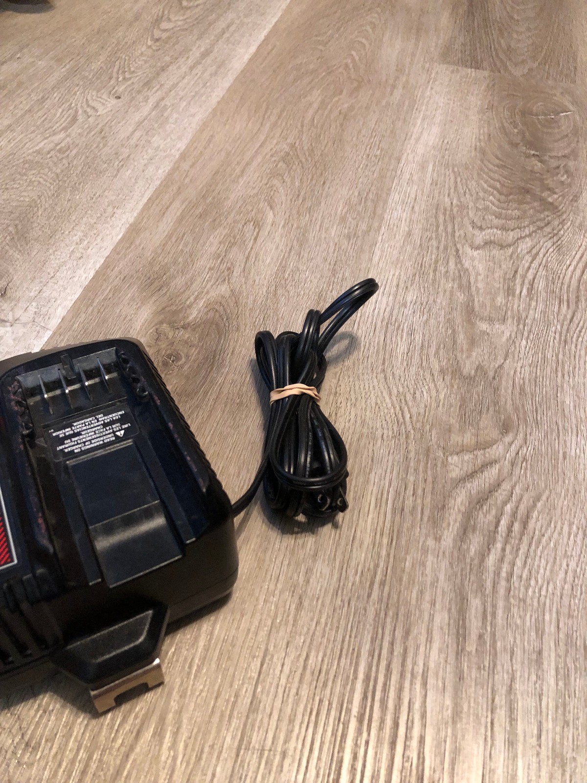 Craftsman CMCB102 Type 1 V12-V20 Lithium-Ion Battery Charger TESTED