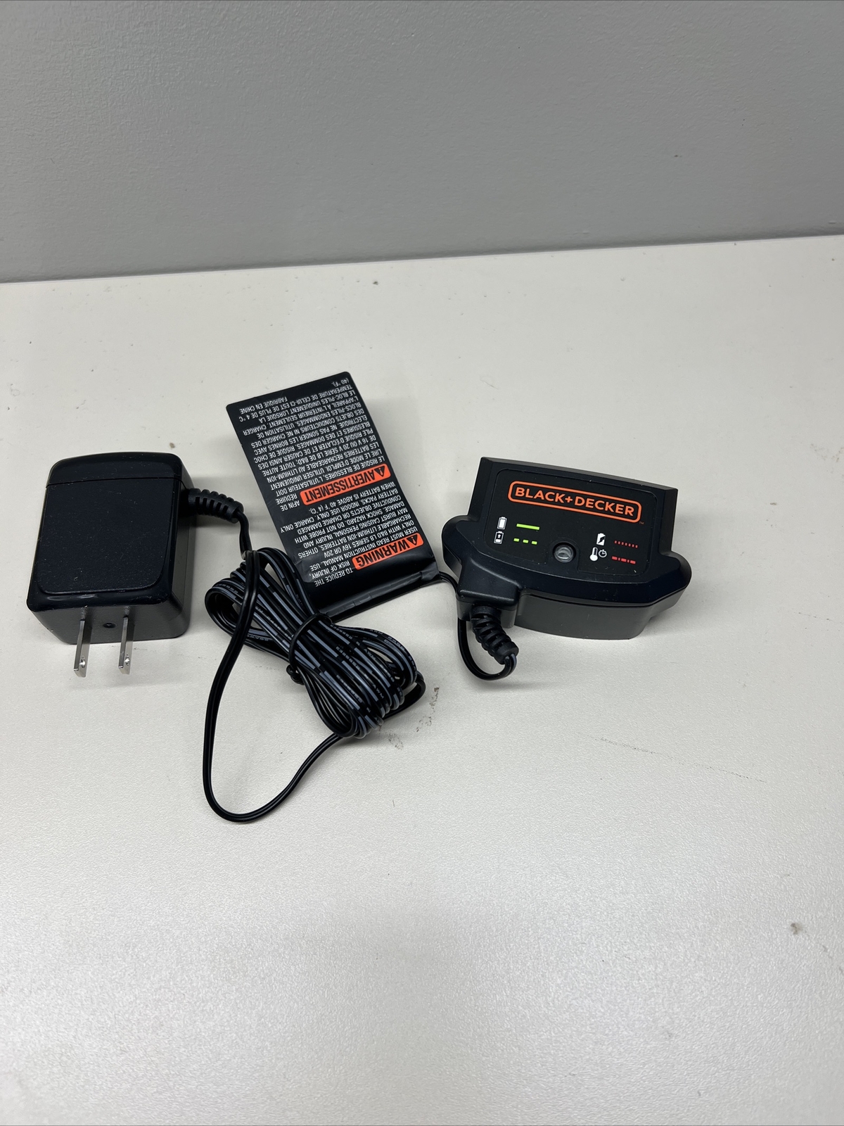 Black+Decker LCS1620B 20V Li-Ion Battery Charger