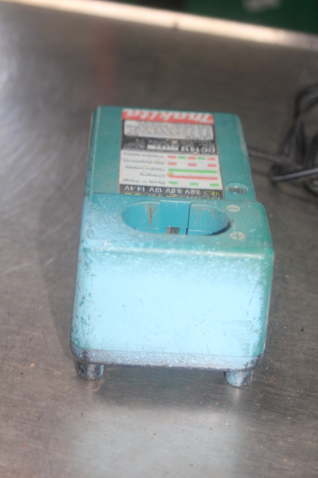 Makita Charger DC1411
