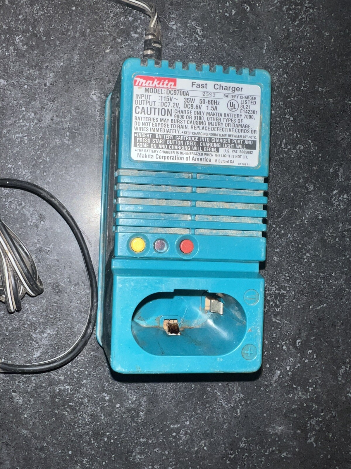 Makita DC9700A Battery Fast Charger