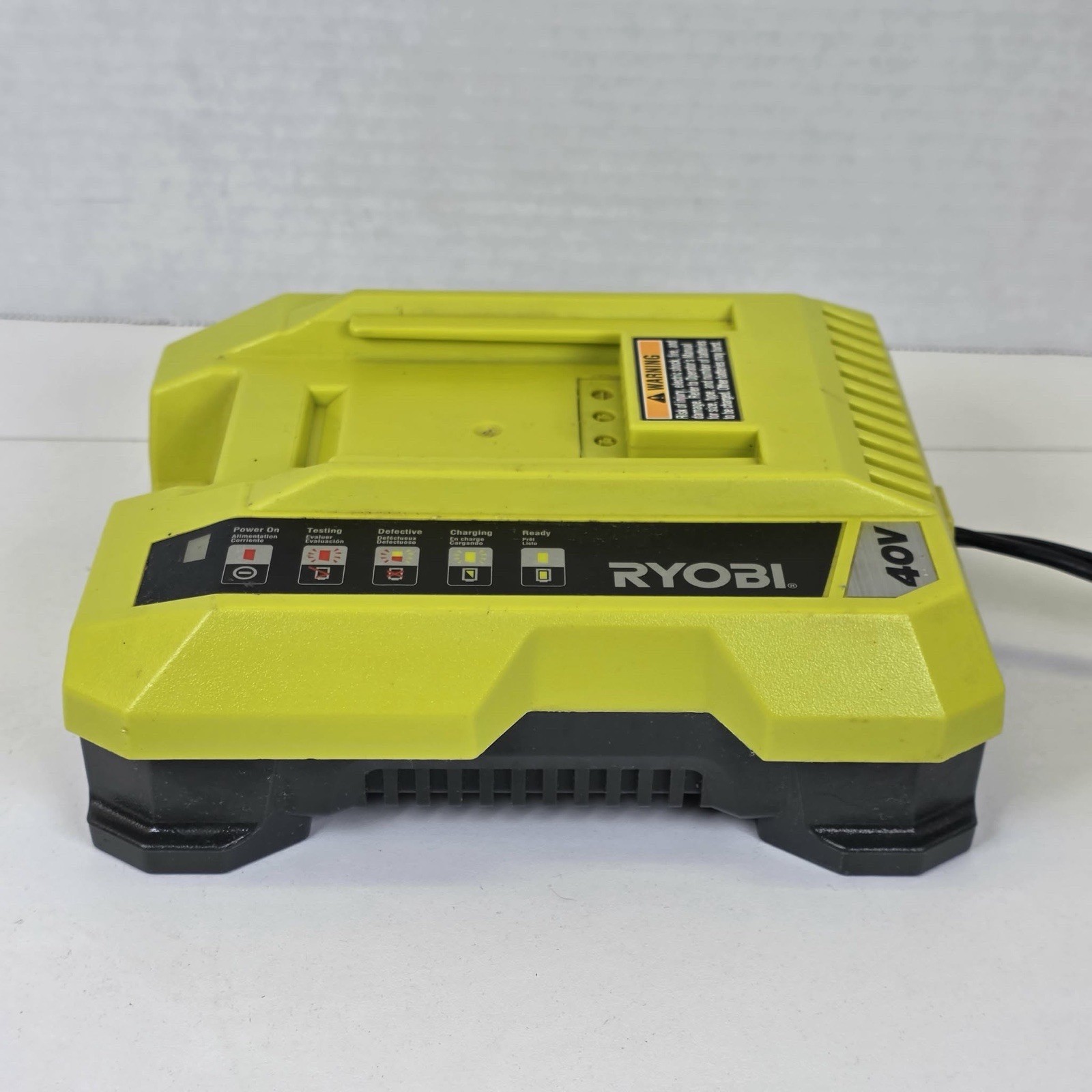 Ryobi OP401 40-volt lithium-ion rapid battery charger