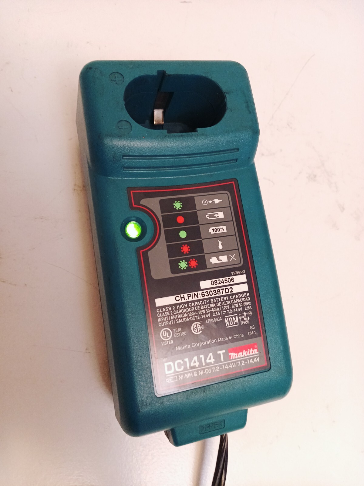 Makita battery charger DC1414T Ni-MH & Ni-Cd 7.2 – 14.4v