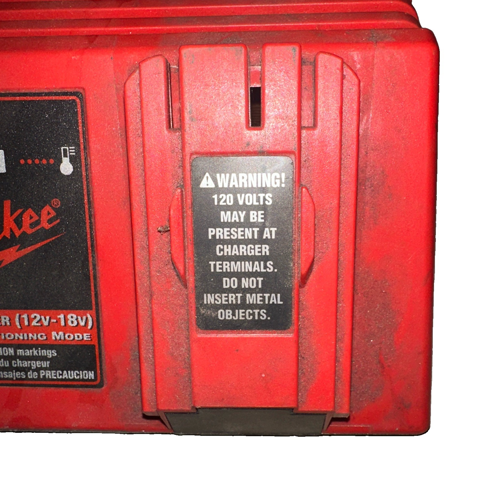 Milwaukee 1-Hour NiCd Universal Battery Charger 12v-18v Heavy Duty 2.8A 120 Volt