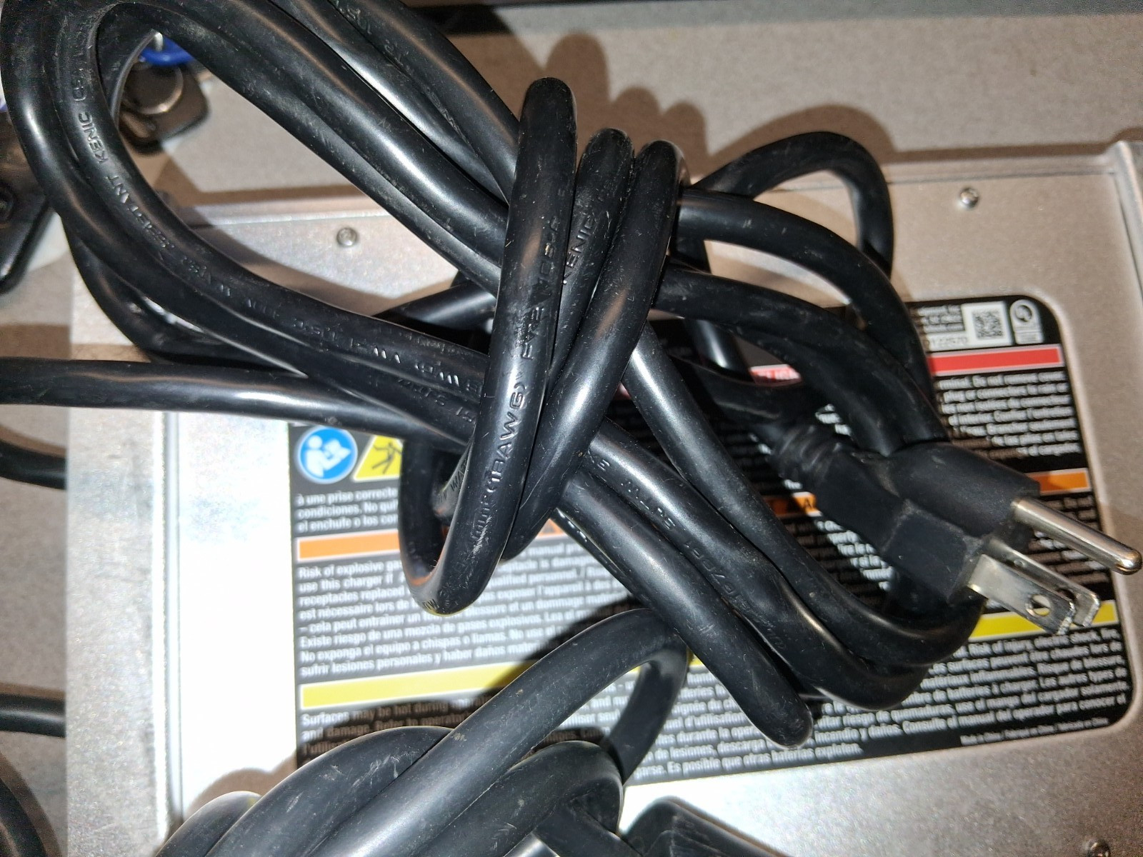 Ryobi OP48RM 48 v Battery Charger OEM 140448005 (A)used