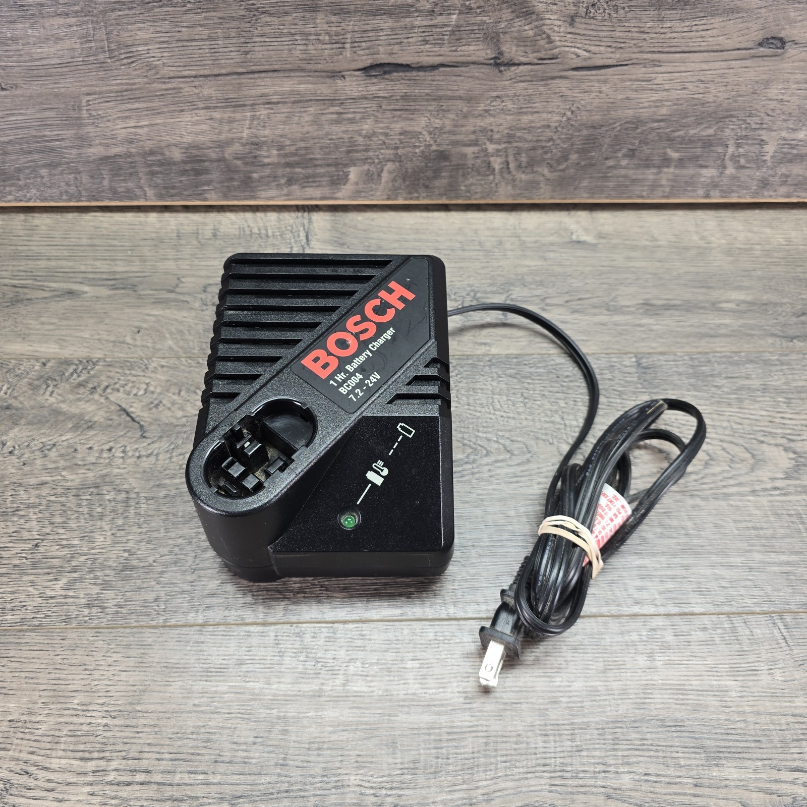 Bosch BC004 12V 14.4V 18V 24V, 1 Hour Battery Charger 7.2-24V