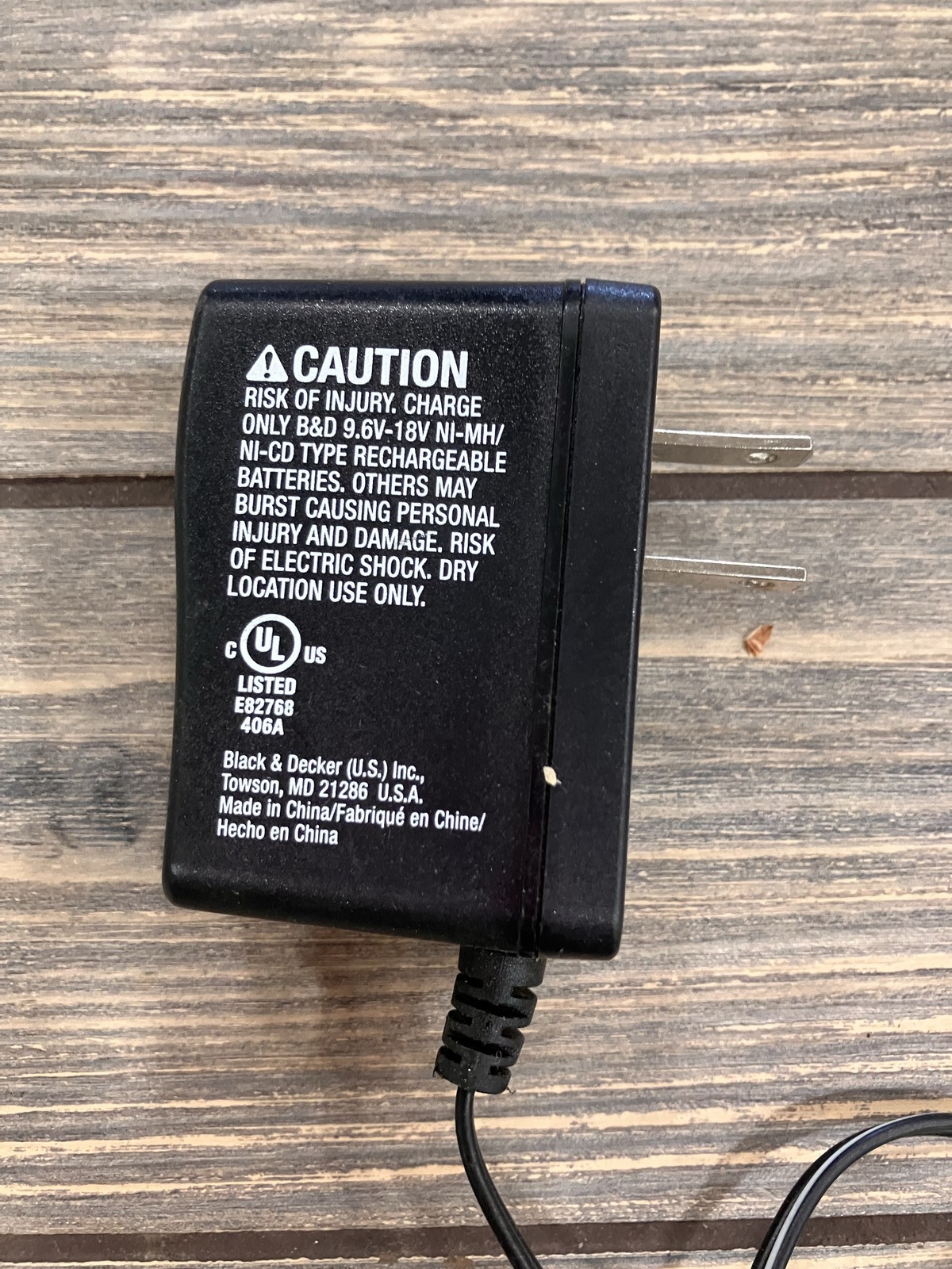 Black & Decker 9.6V-18V Ni-MH Ni-CD Power Tool Battery Charger ETPCA-P180021U2