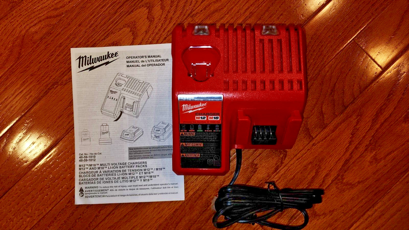 Genuine MILWAUKEE 48-59-1812 18V M12 / M18 LITHIUM ION CHARGER