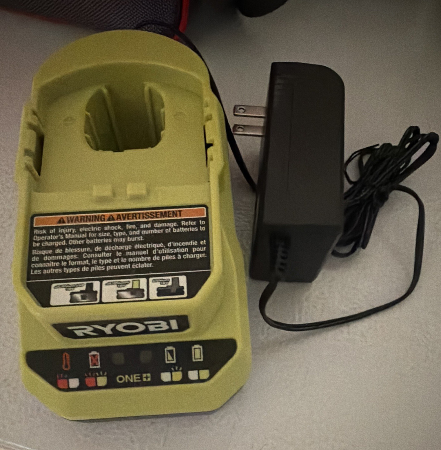 RYOBI ONE+ 18V Green Battery Charger w/ Power Adapter, PCG002 charger only