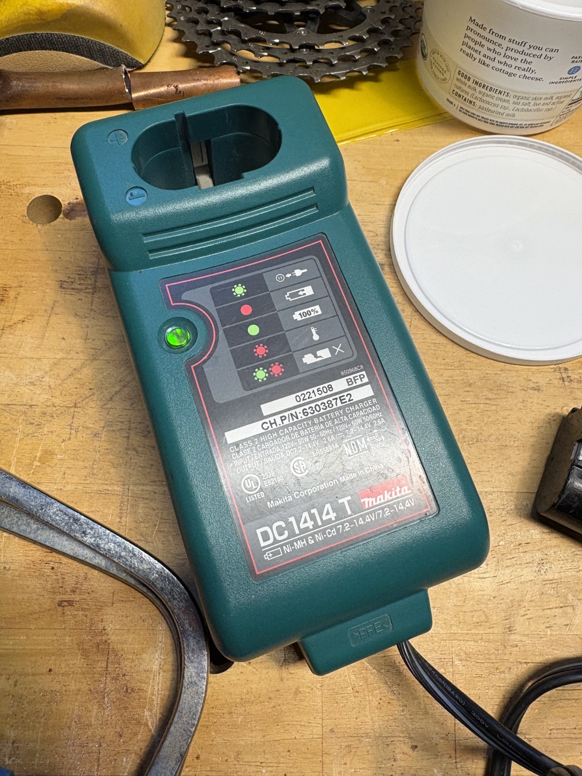 Makita DC1414T Battery Charger for 7.2V–14.4V Ni-MH/Ni-Cd Batteries