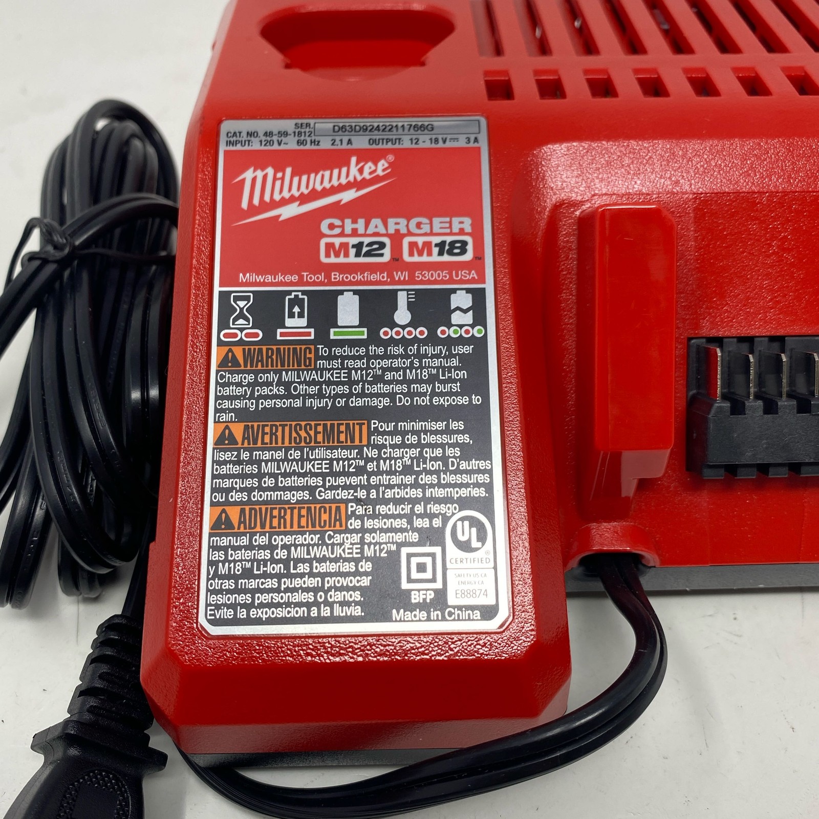 Milwaukee M12/M18 Multi-Voltage Charger 48-59-1812, Red