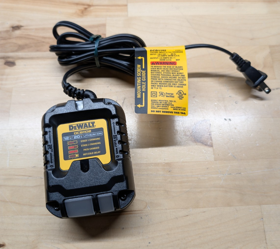New Dewalt DCB1102 12V & 20V Max Li-ion Compact Battery Charger