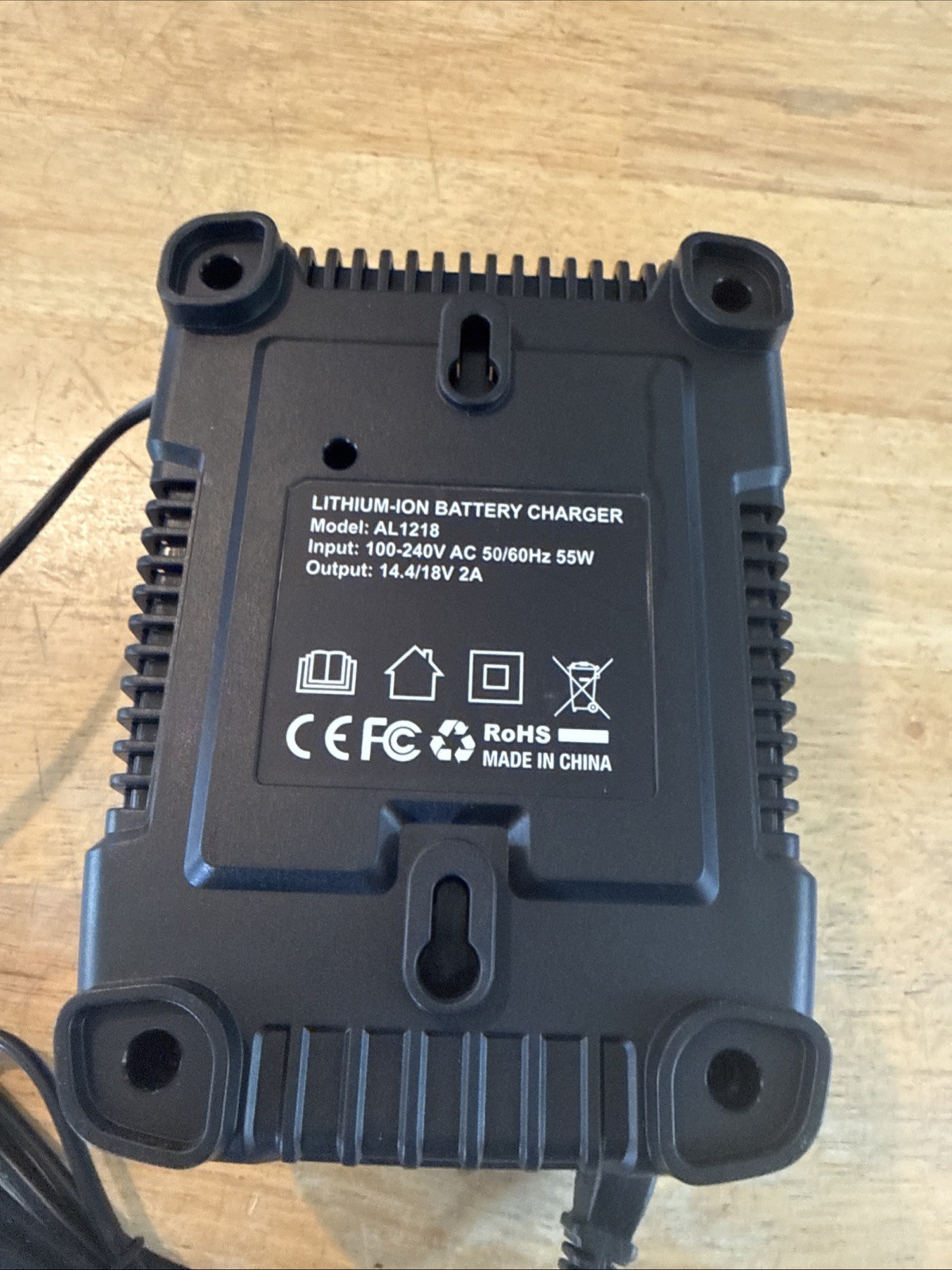Unbranded AL1218 Battery Charger Barely Used