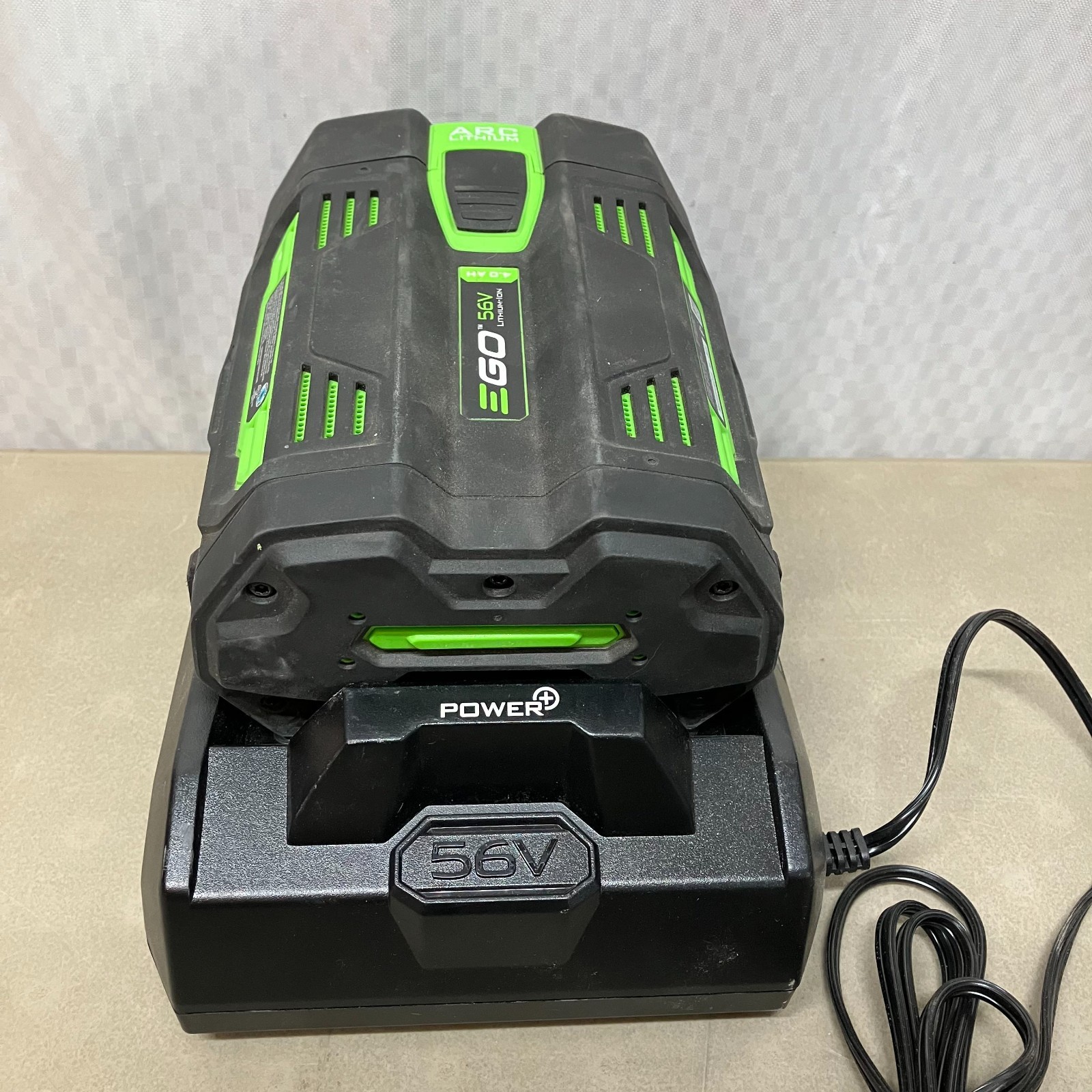 EGO Power+ 56V 320W Battery Charger & 4aH Lithium Battery CH3200 BA2242T