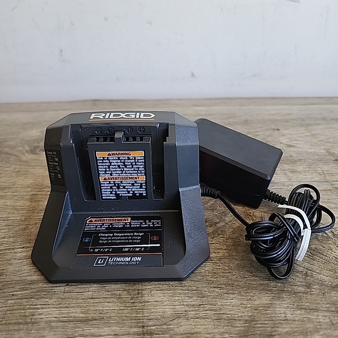 Ridgid 18V Lithium-Ion Battery Charger R86093