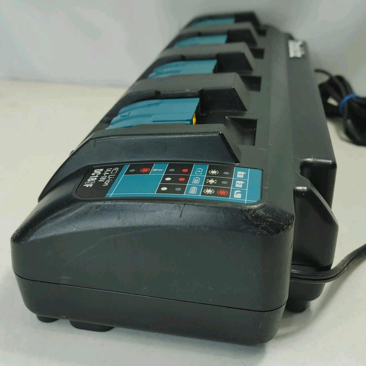 UNTESTED READ! Makita DC18SF 4-Port Lithium-Ion Multi Battery Charger 14.4V-18V