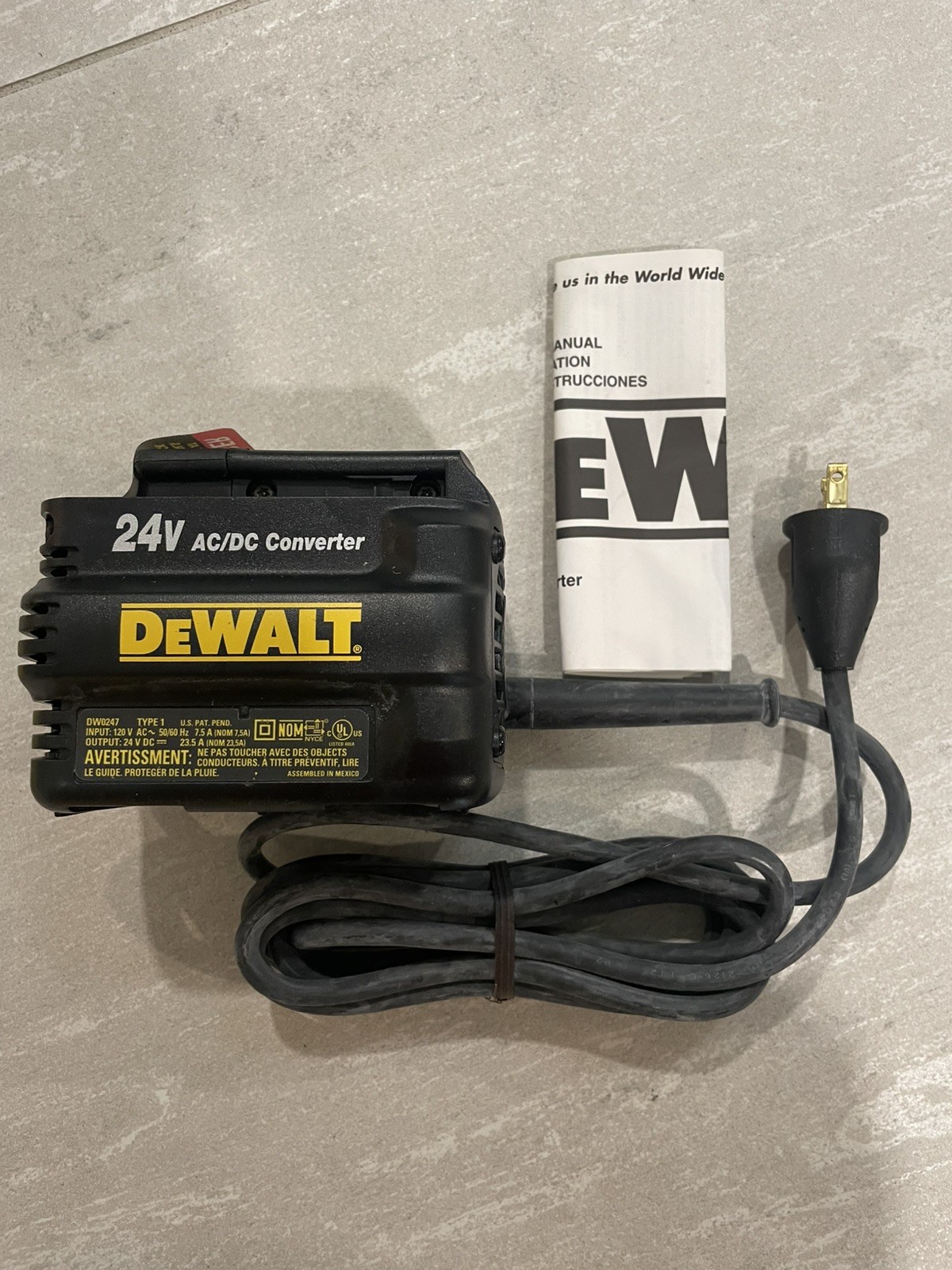 Dewalt DW0247 24V AC/DC Converter, 120V Input, 24V DC 23.5A Output, Tested