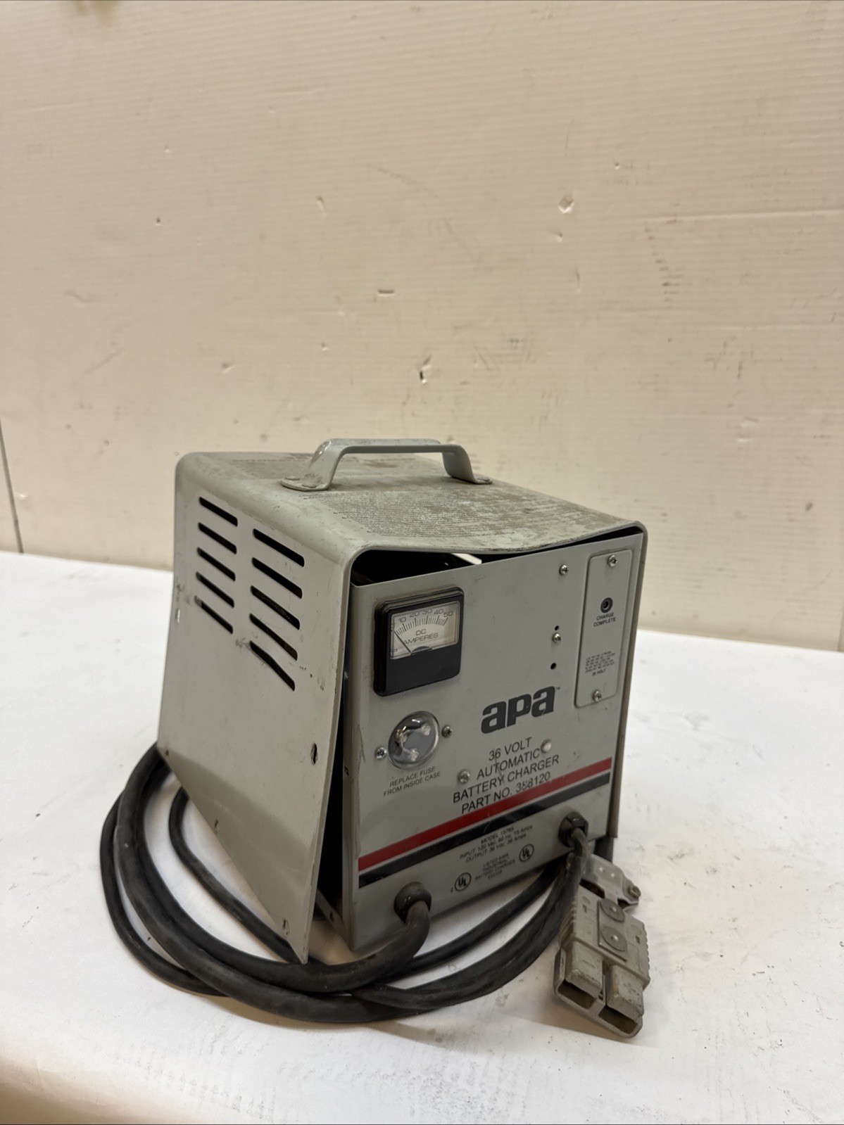 APA (advance) 36volt/36amp Automatic Battery Charger # 388120 For Parts