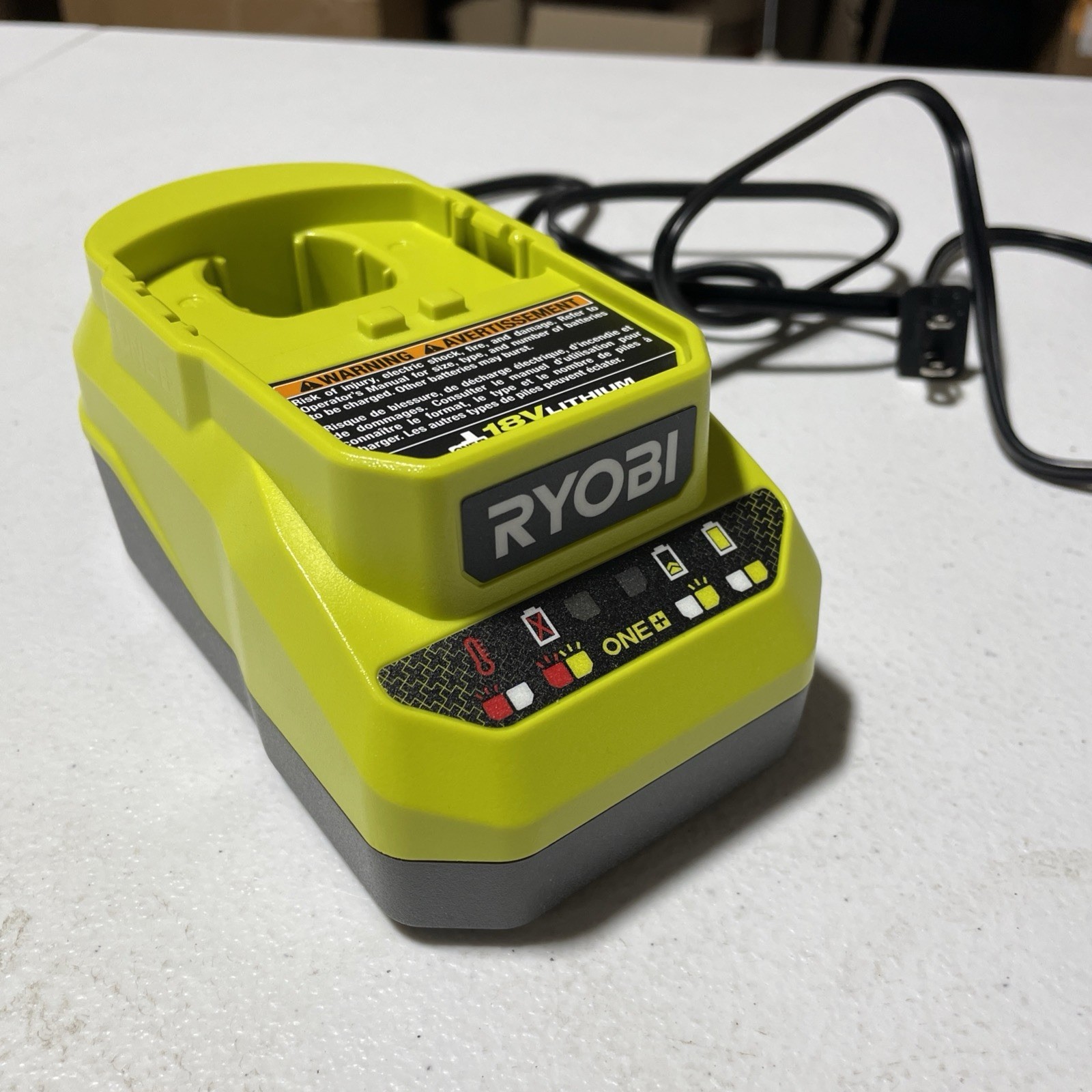Ryobi ONE+ 18V Charger PCG002, Green/Black – Bulk Packaged
