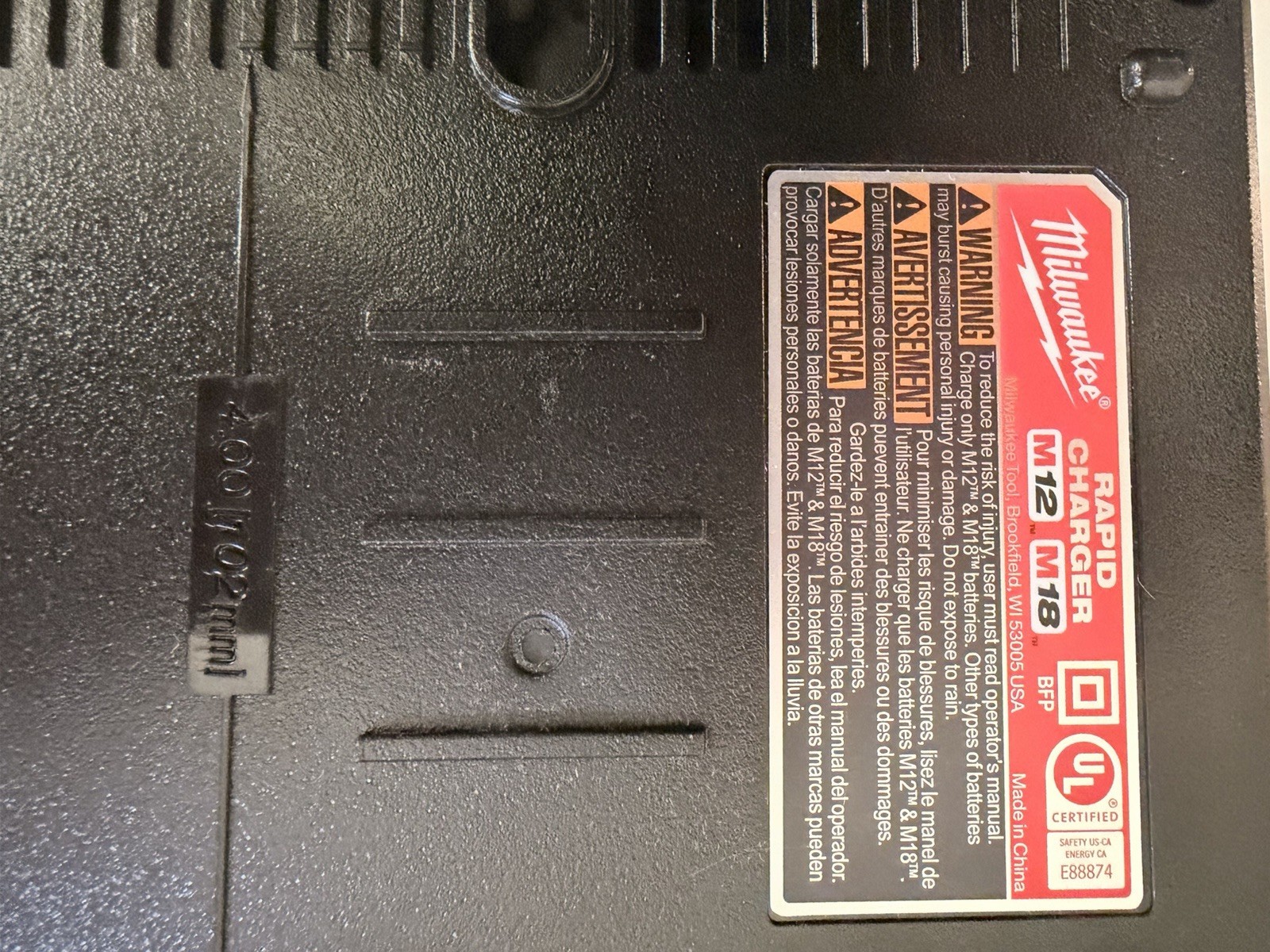 GENUINE RAPID Milwaukee 48-59-1808 Charger M12, M18 18 Volt 12 Volt, 18 Volt