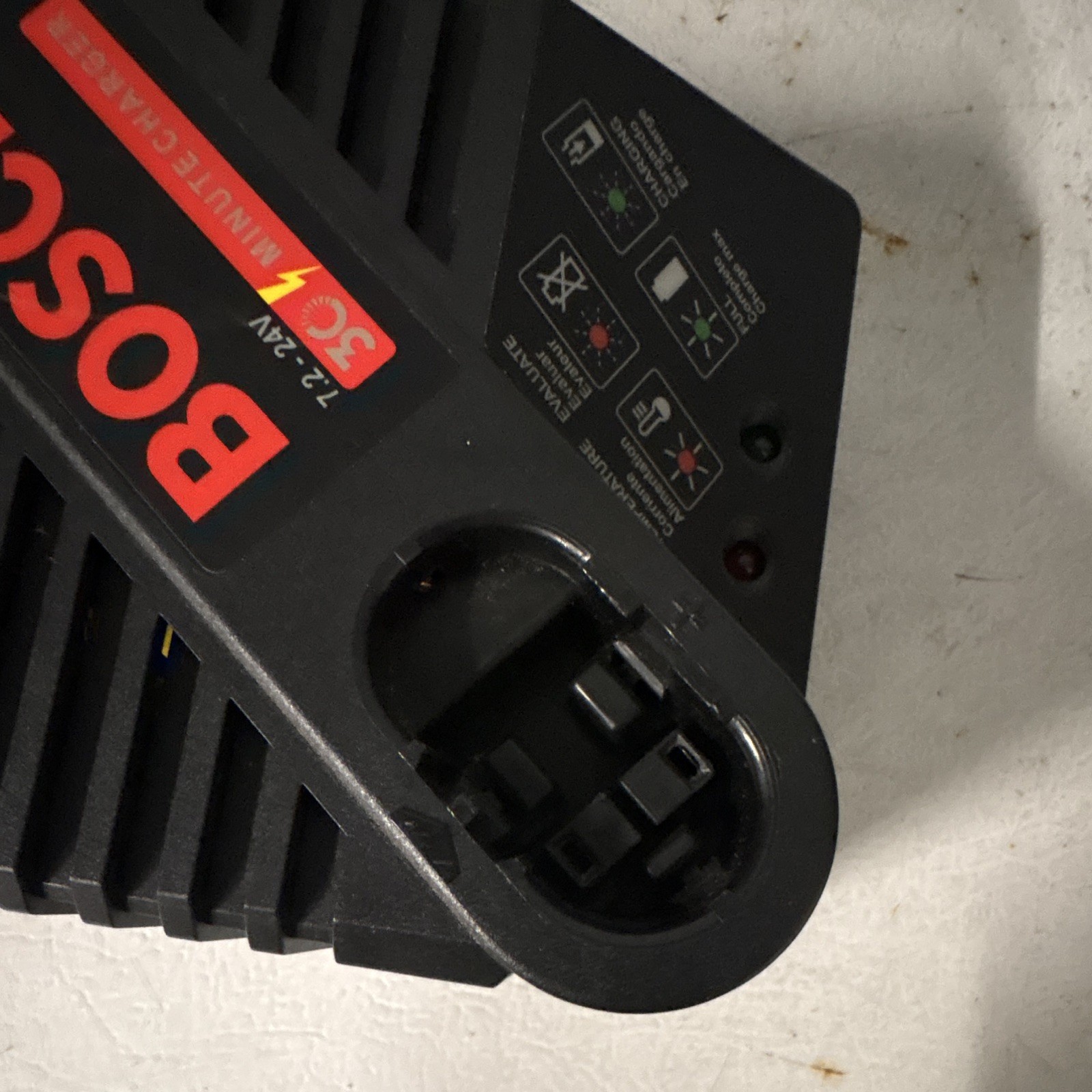 Bosch 7.2-24V Battery Charger BC 130 2 607 225 033, Black
