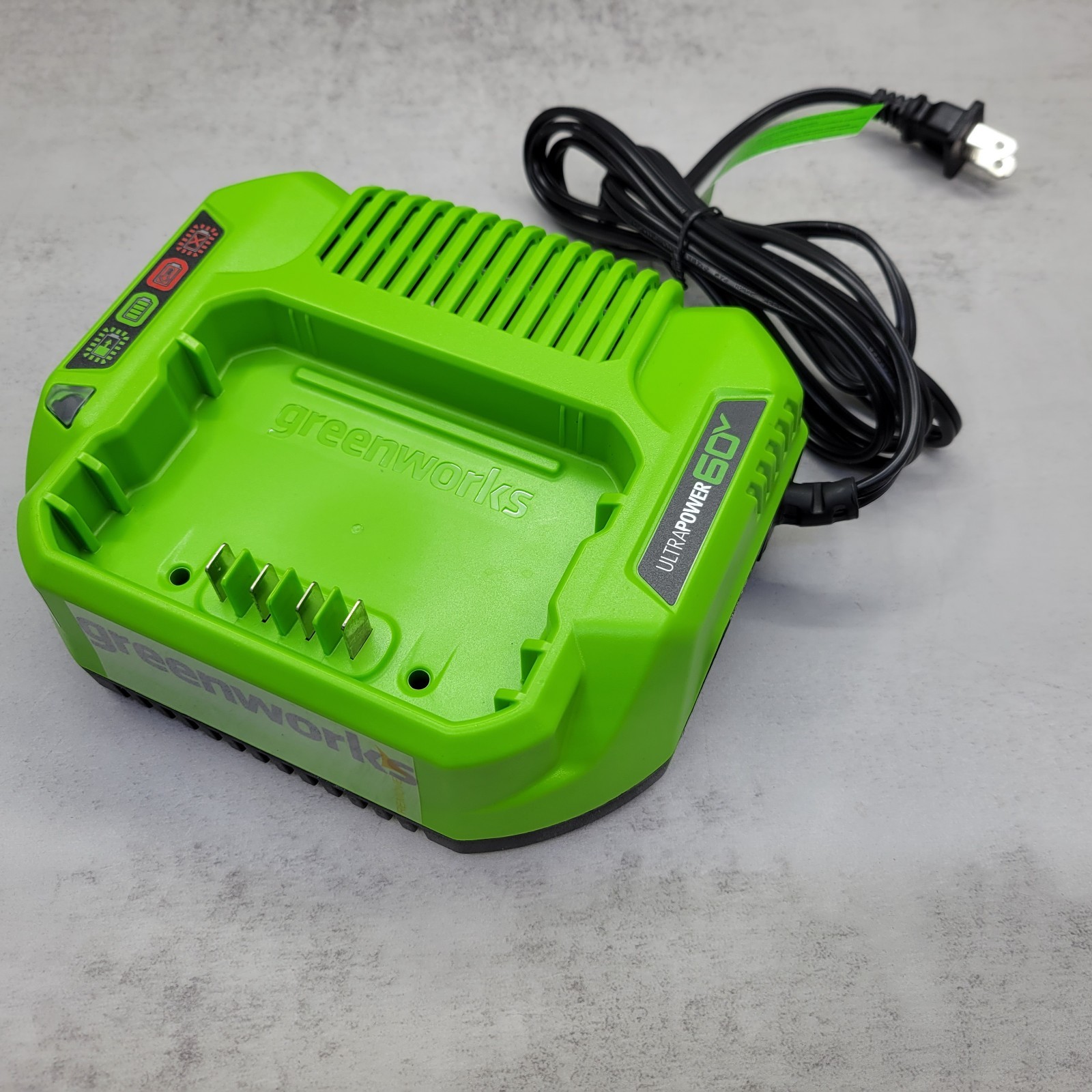 Greenworks Pro UltraPower 60V Li-Ion Battery Charger 120V (CAC801) ™