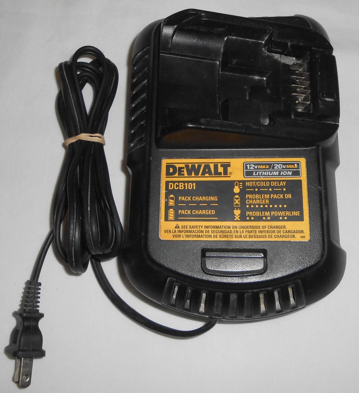 Genuine DCB101 DeWalt 12V MAX / 20V MAX Lithium Battery Fast Charger Li-Ion OEM