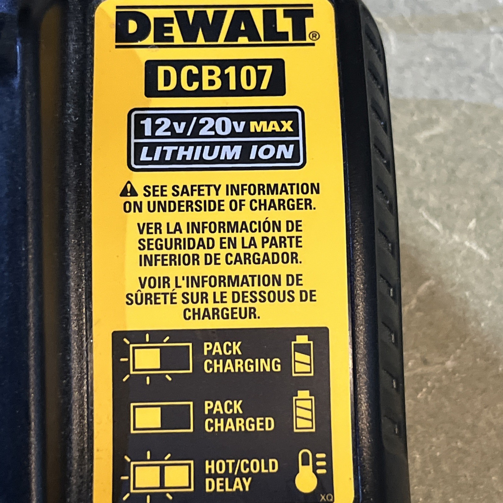 Genuine DeWalt DCB107 12 Volt & 20 Volt Max Lithium Ion Battery Charger